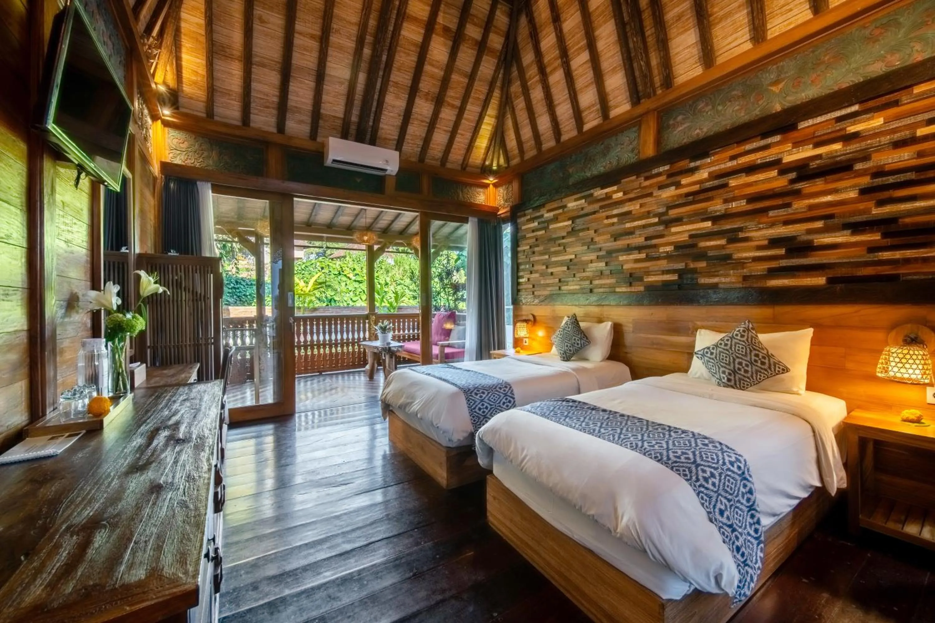 Bedroom, Bed in Parvati Retreat Villas