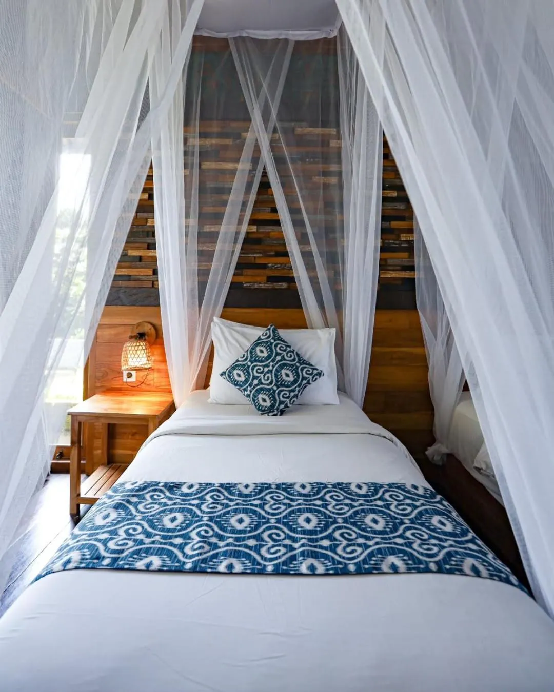 Bed in Parvati Retreat Villas