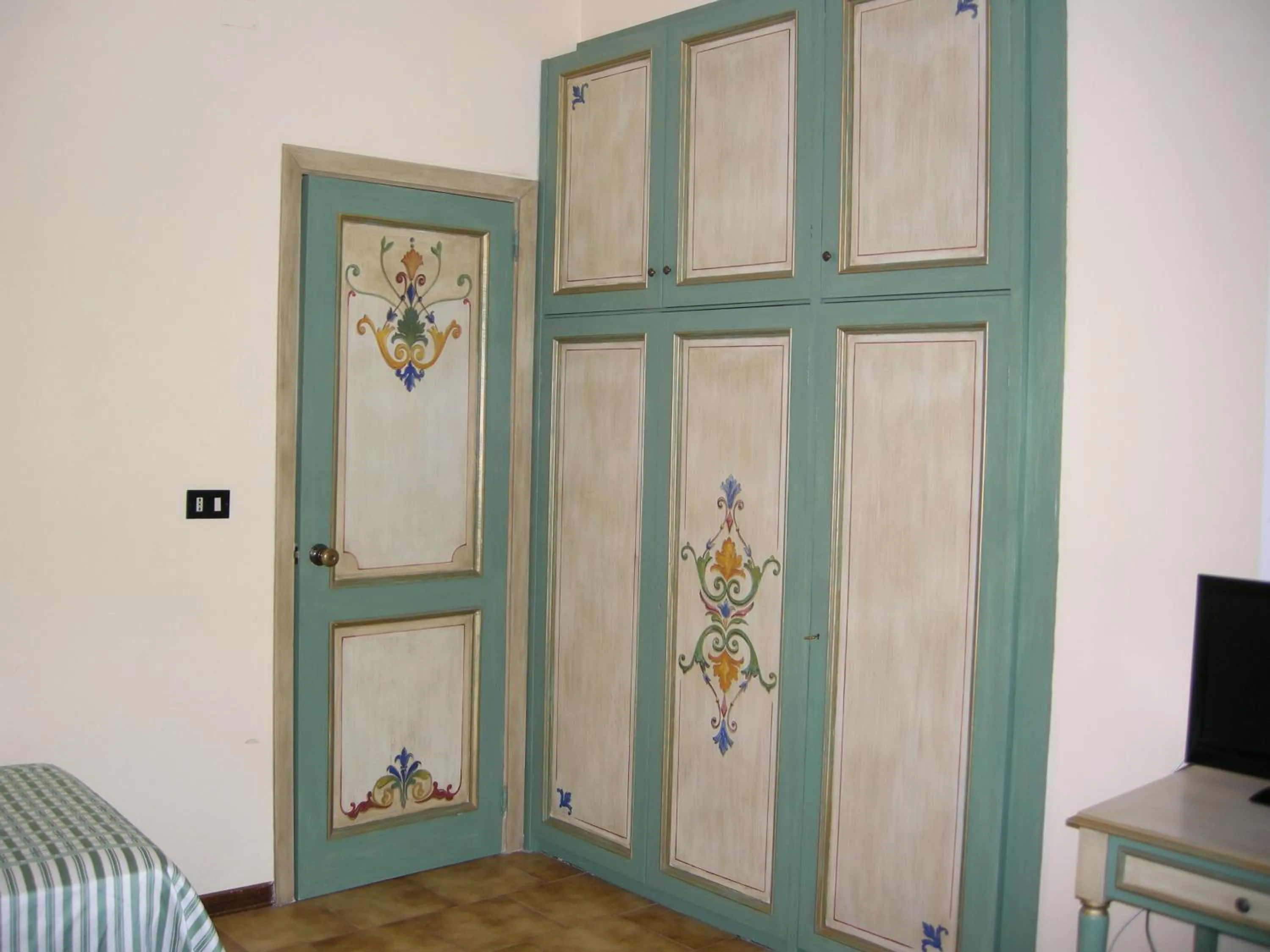 Decorative detail in Hotel Fiordigigli