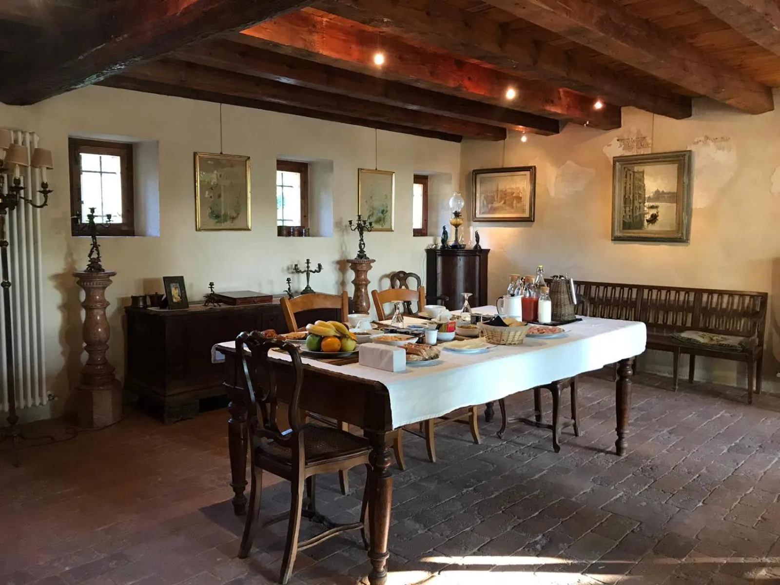 Communal lounge/ TV room in B&B Ca' Cinel Asolo