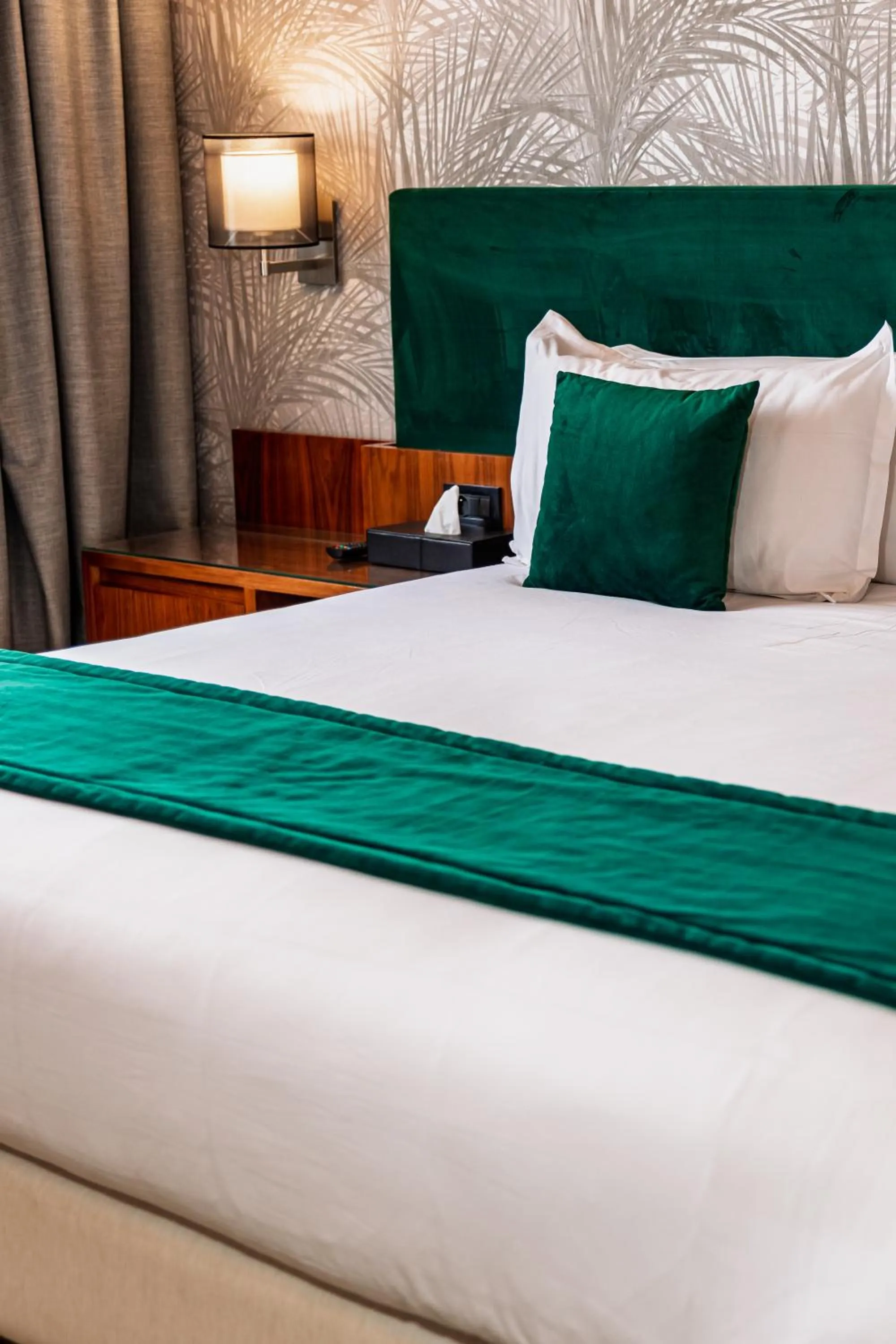 Bed in Kenzi Rose Garden