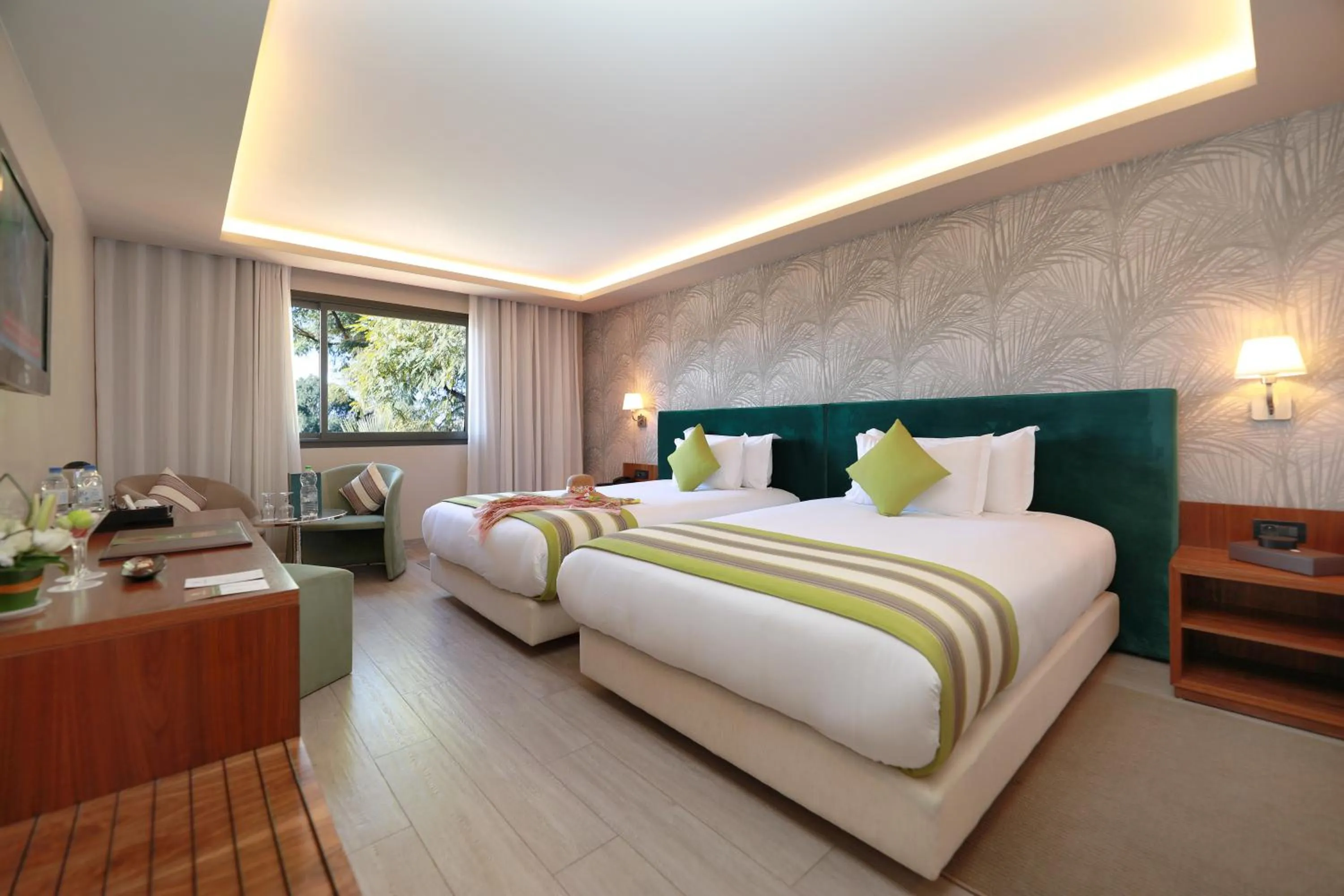 Photo of the whole room, Bed in Kenzi Rose Garden