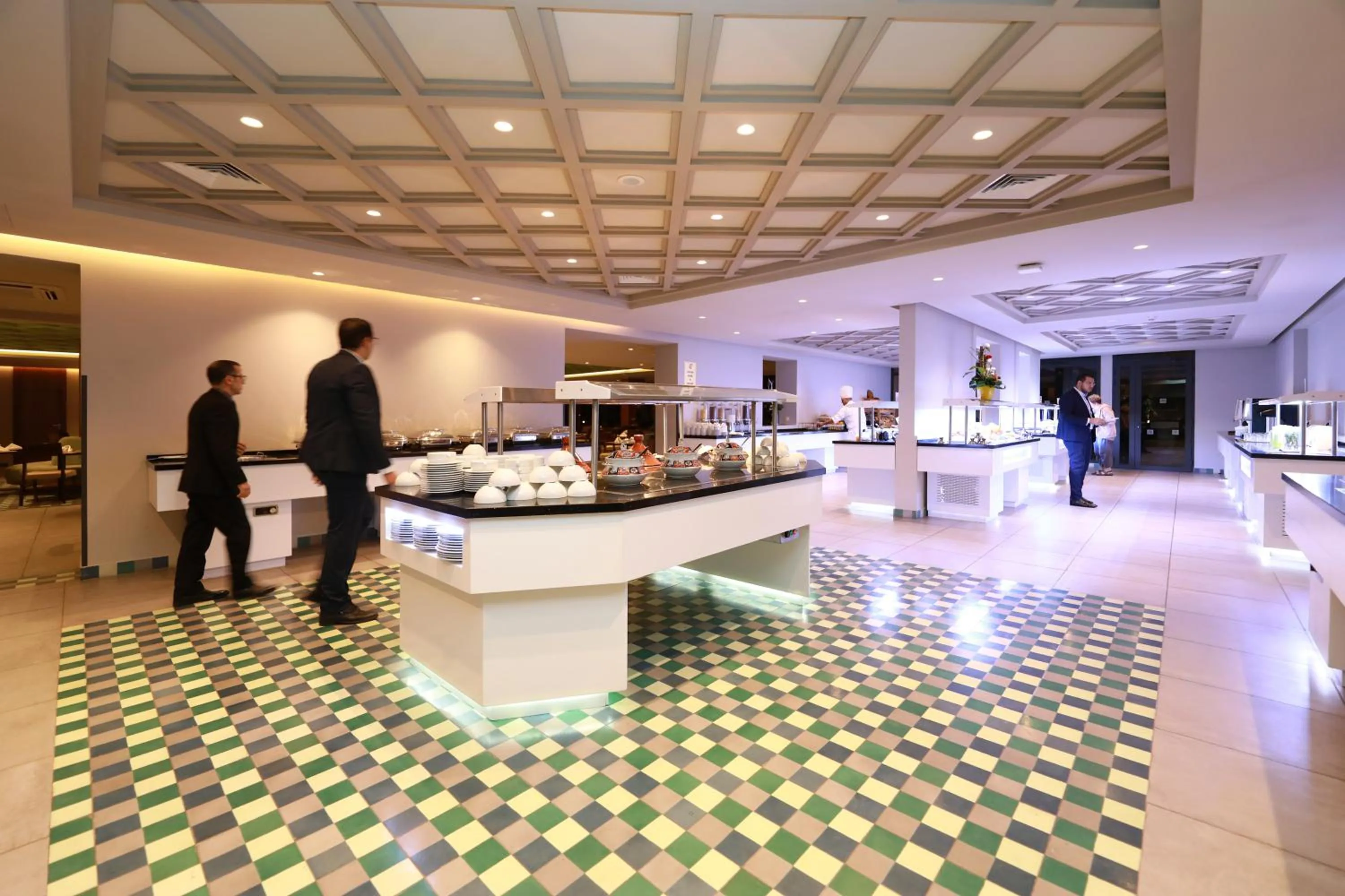 Breakfast in Kenzi Rose Garden