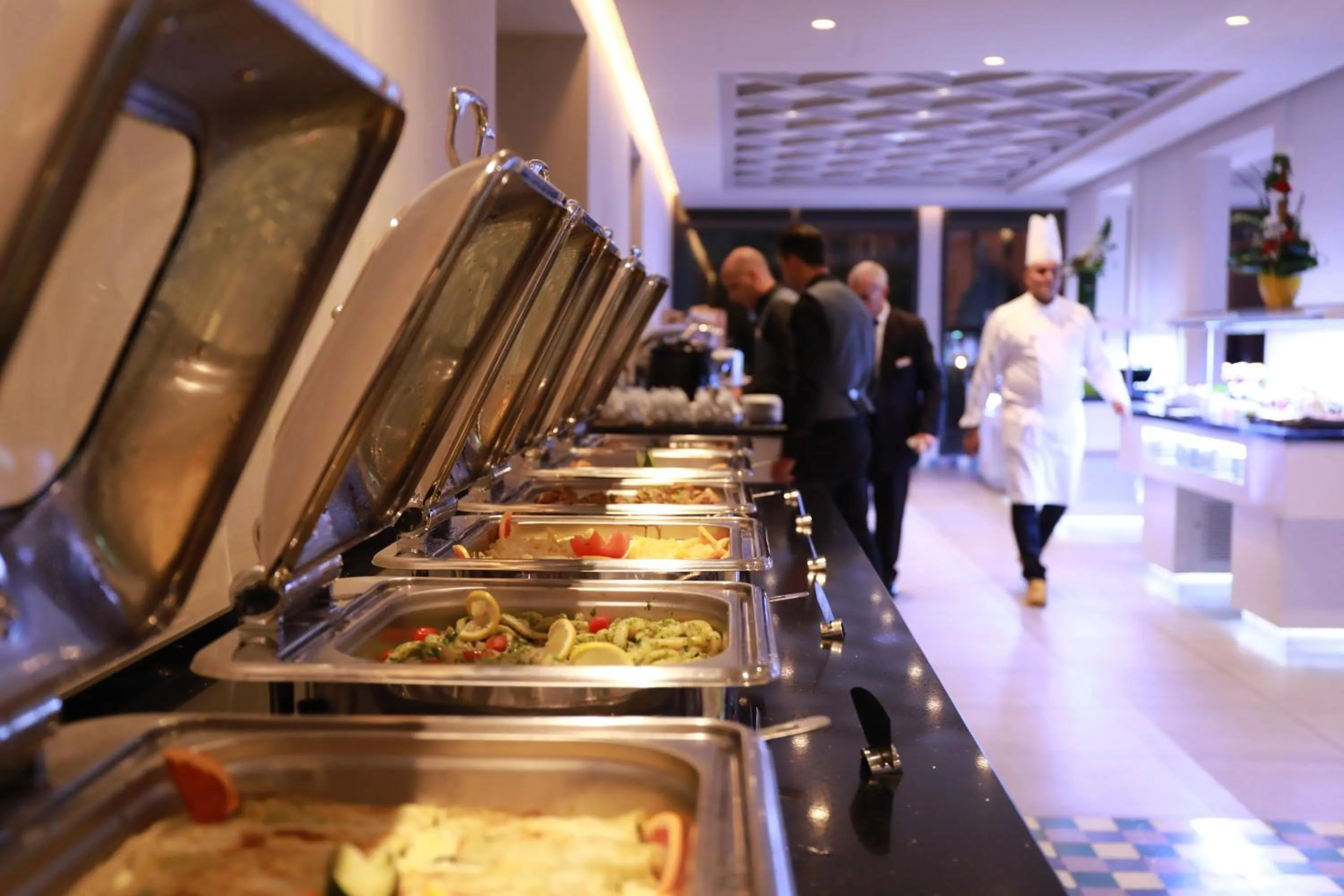 Food in Kenzi Rose Garden