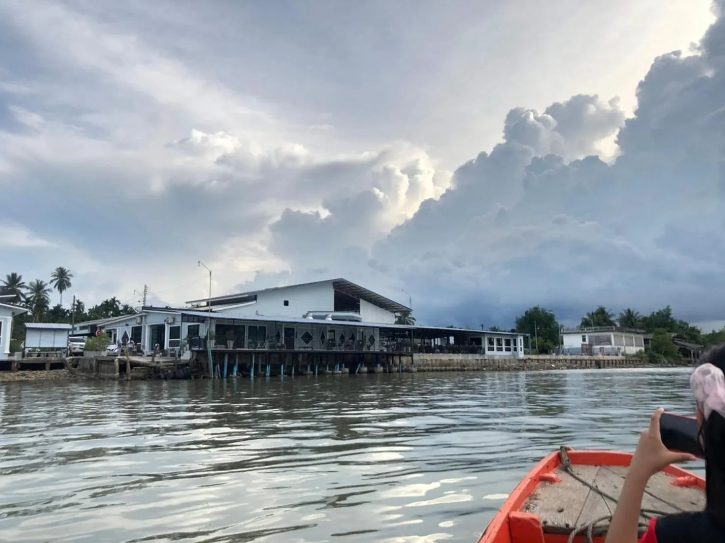 Neighbourhood in Chaiyai River Front Hotel