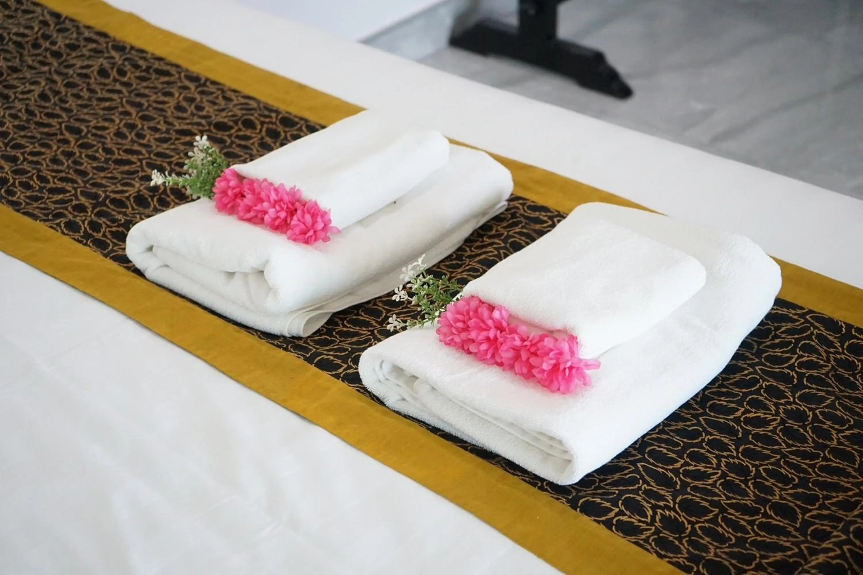 towels in Chaiyai River Front Hotel