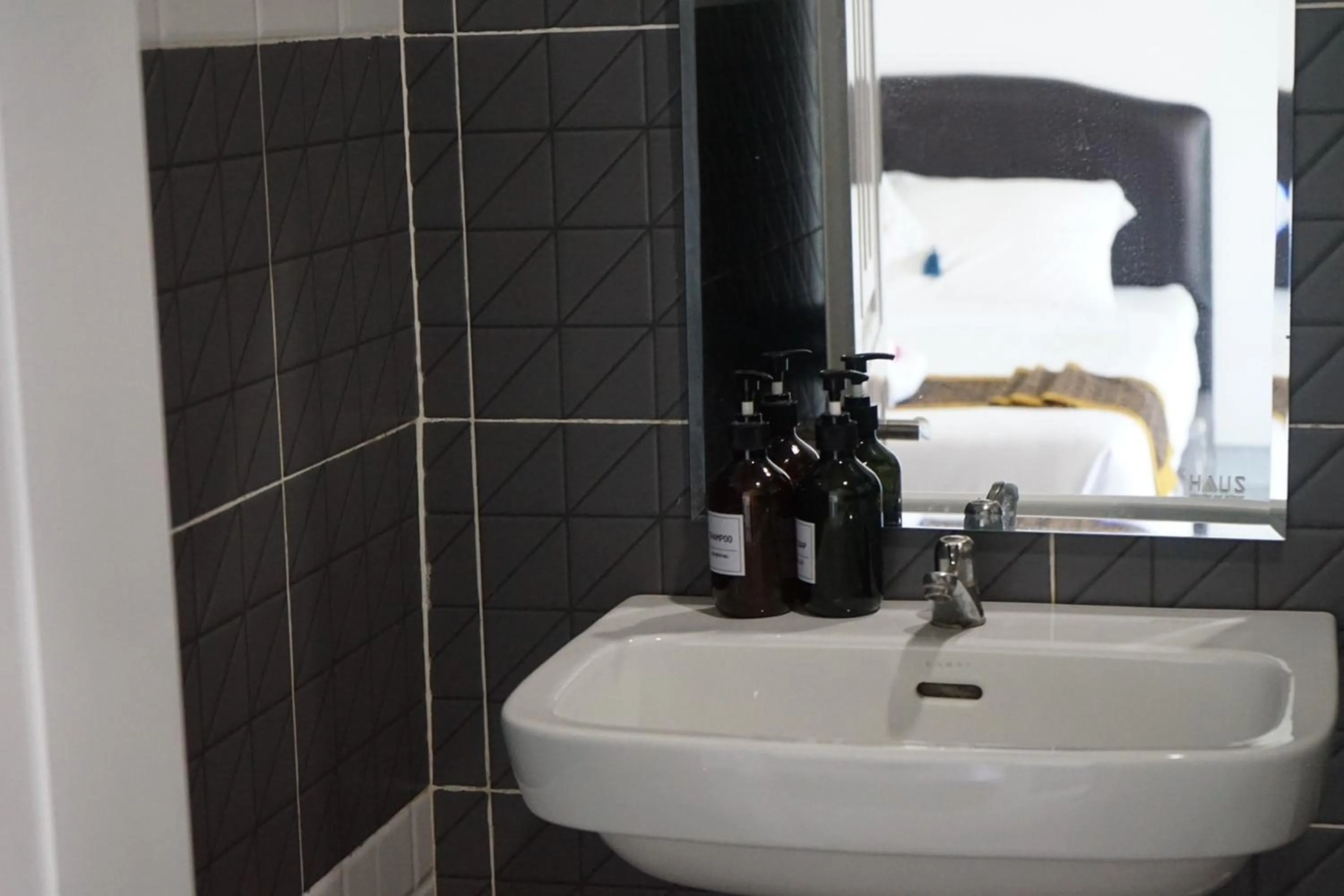 Bathroom in Chaiyai River Front Hotel