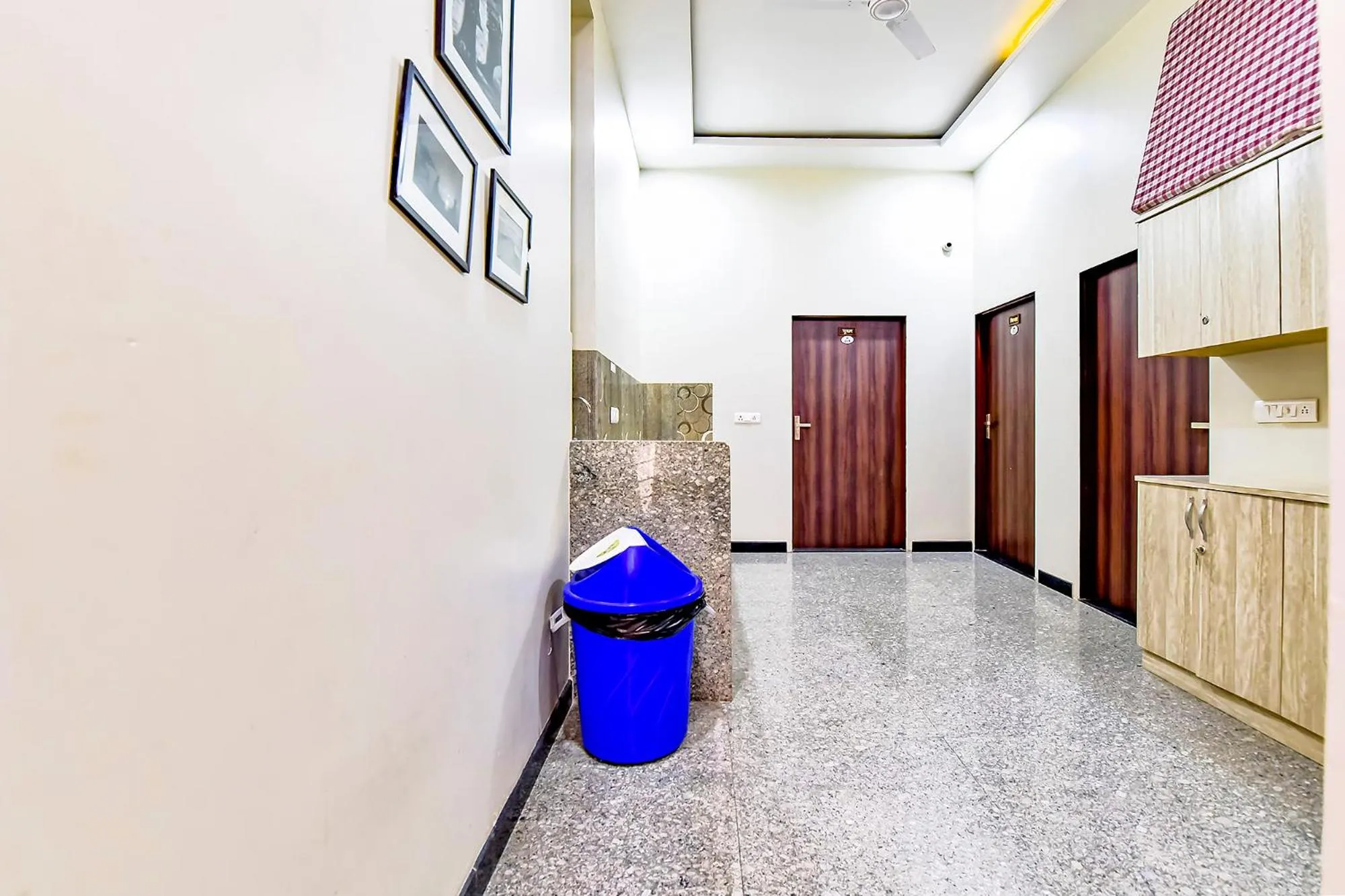 Lobby or reception in FabHotel The Castle Homestay