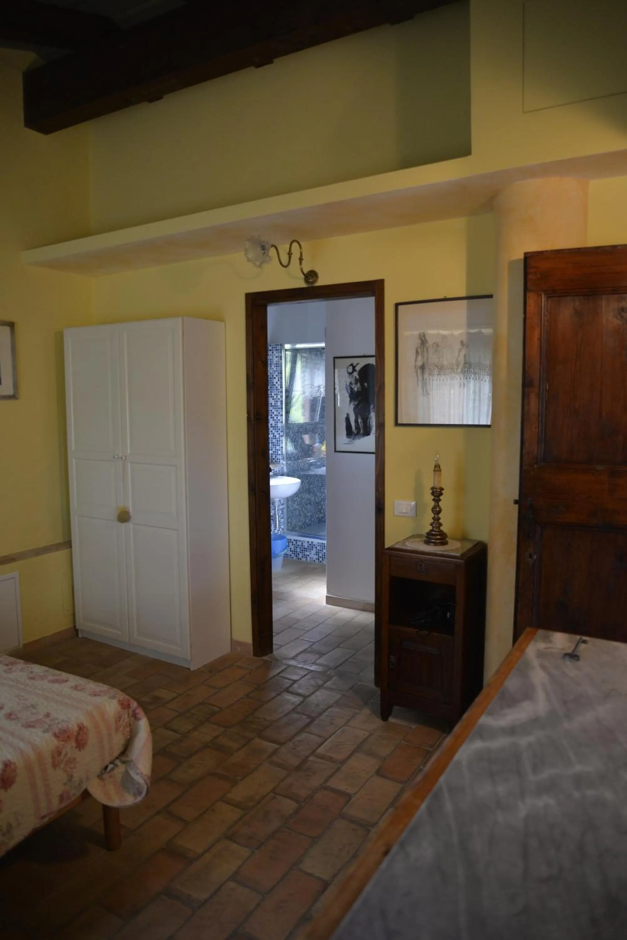 Bathroom, Bed in B&B Punto Magico