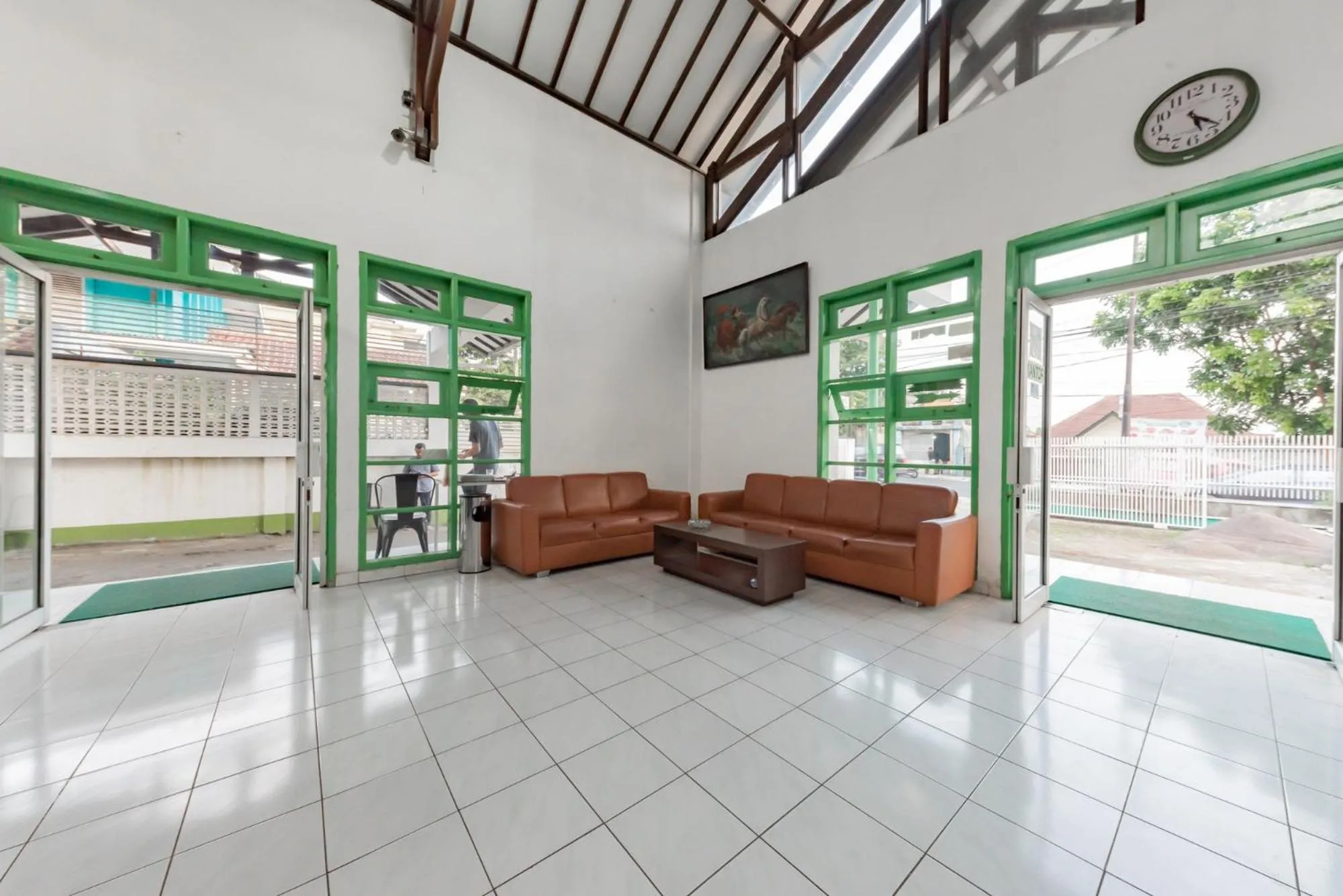 Property building in RedDoorz @ Jalan R.E. Martadinata Sukabumi