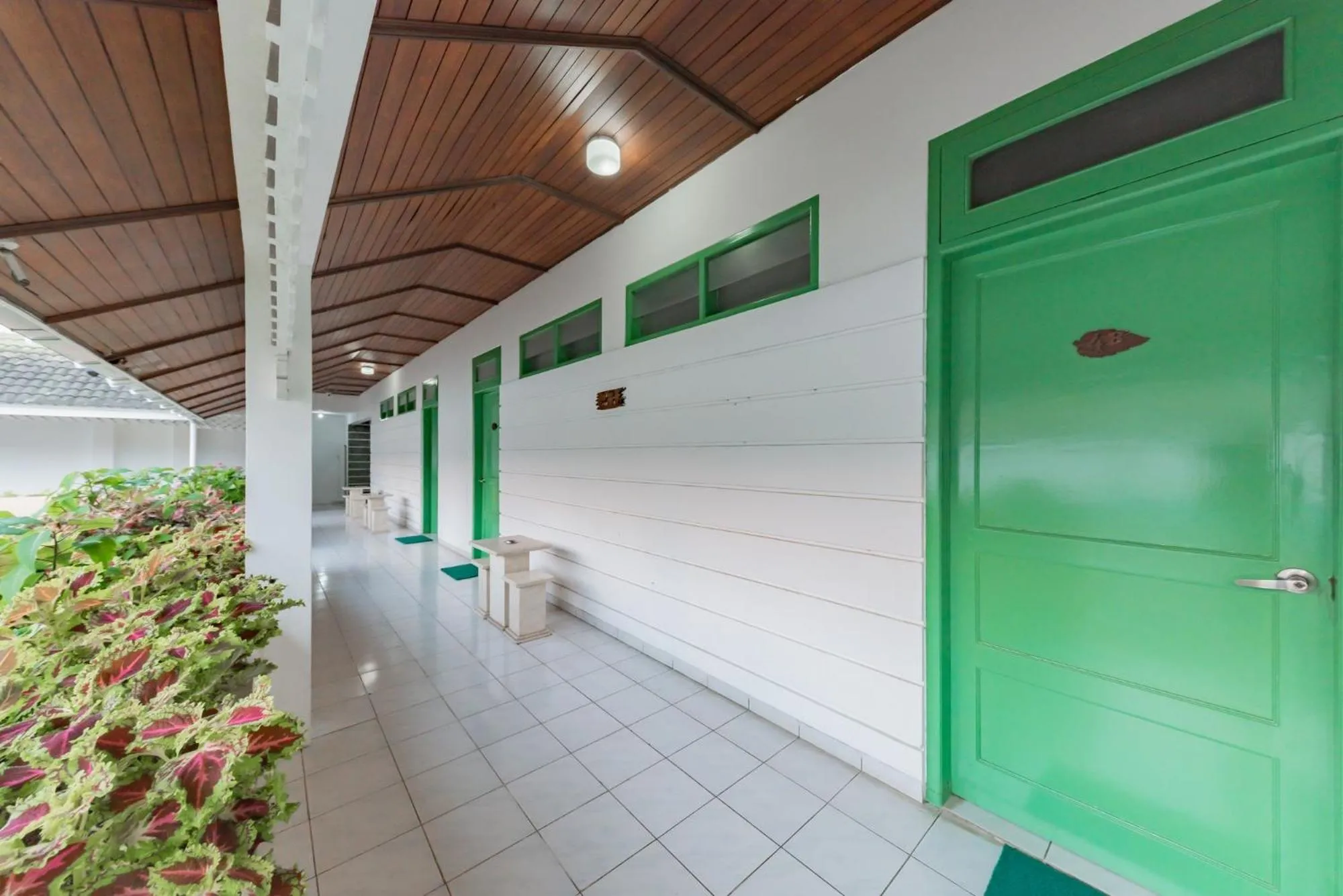 Property building in RedDoorz @ Jalan R.E. Martadinata Sukabumi