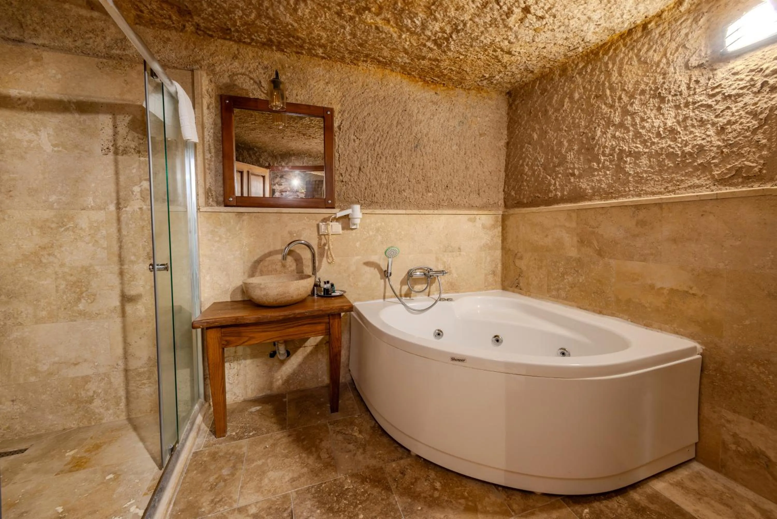 Hot Tub in My Story Cave Hotel