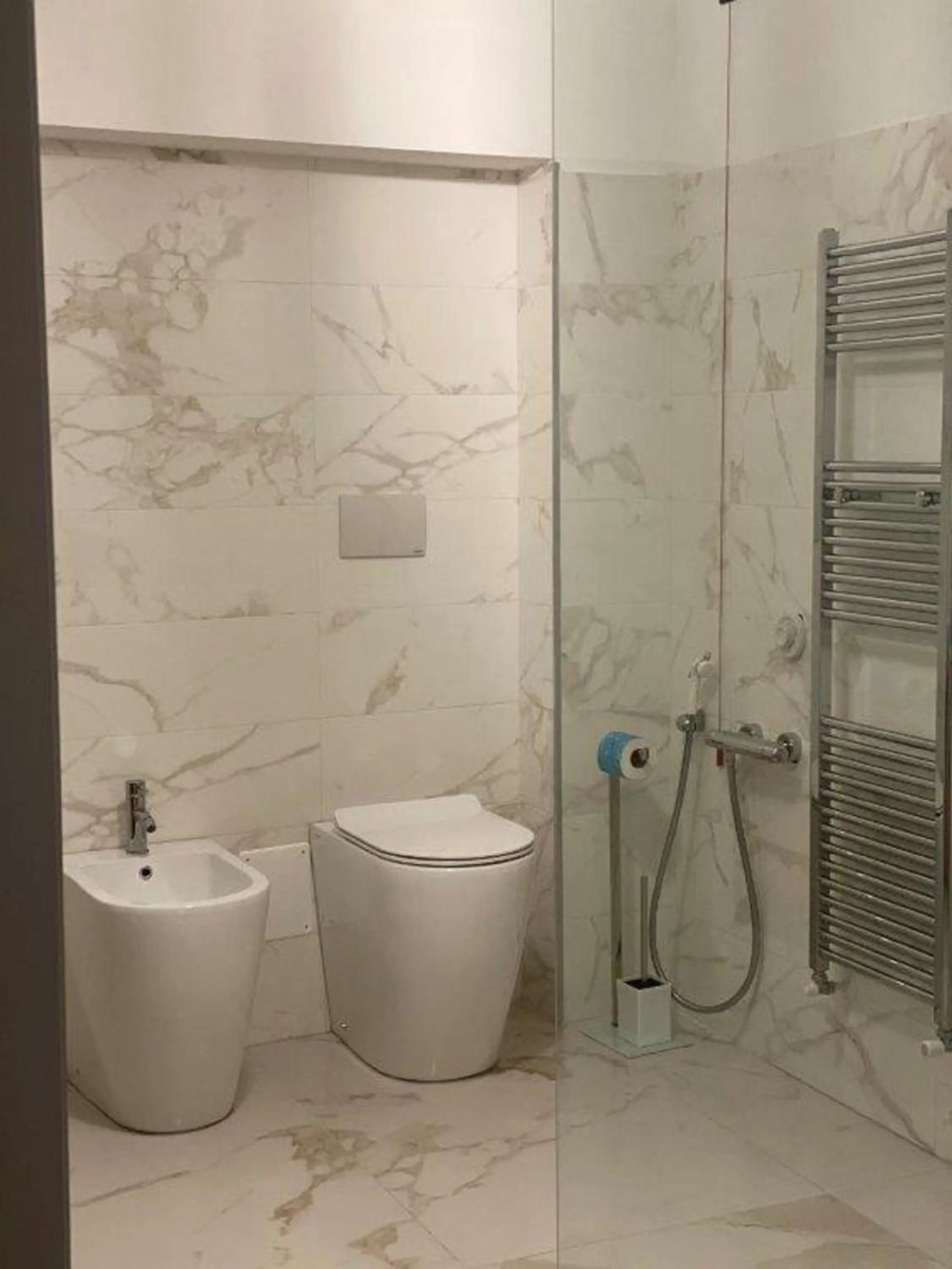 Bathroom in Gatto Bianco Le Mura