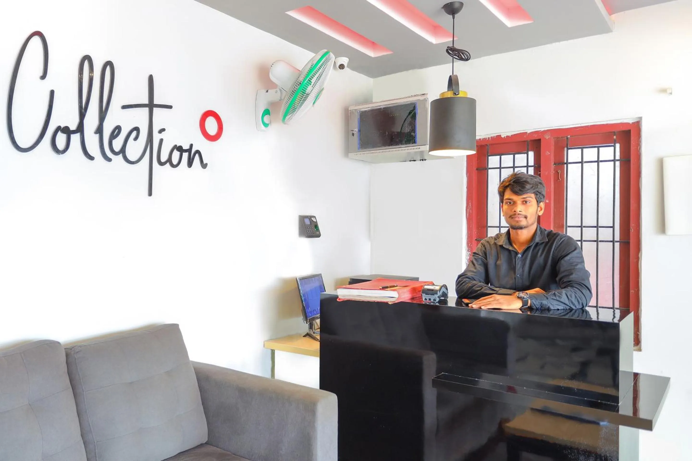 Lobby or reception in Super Collection O Marhaba Govindapuram