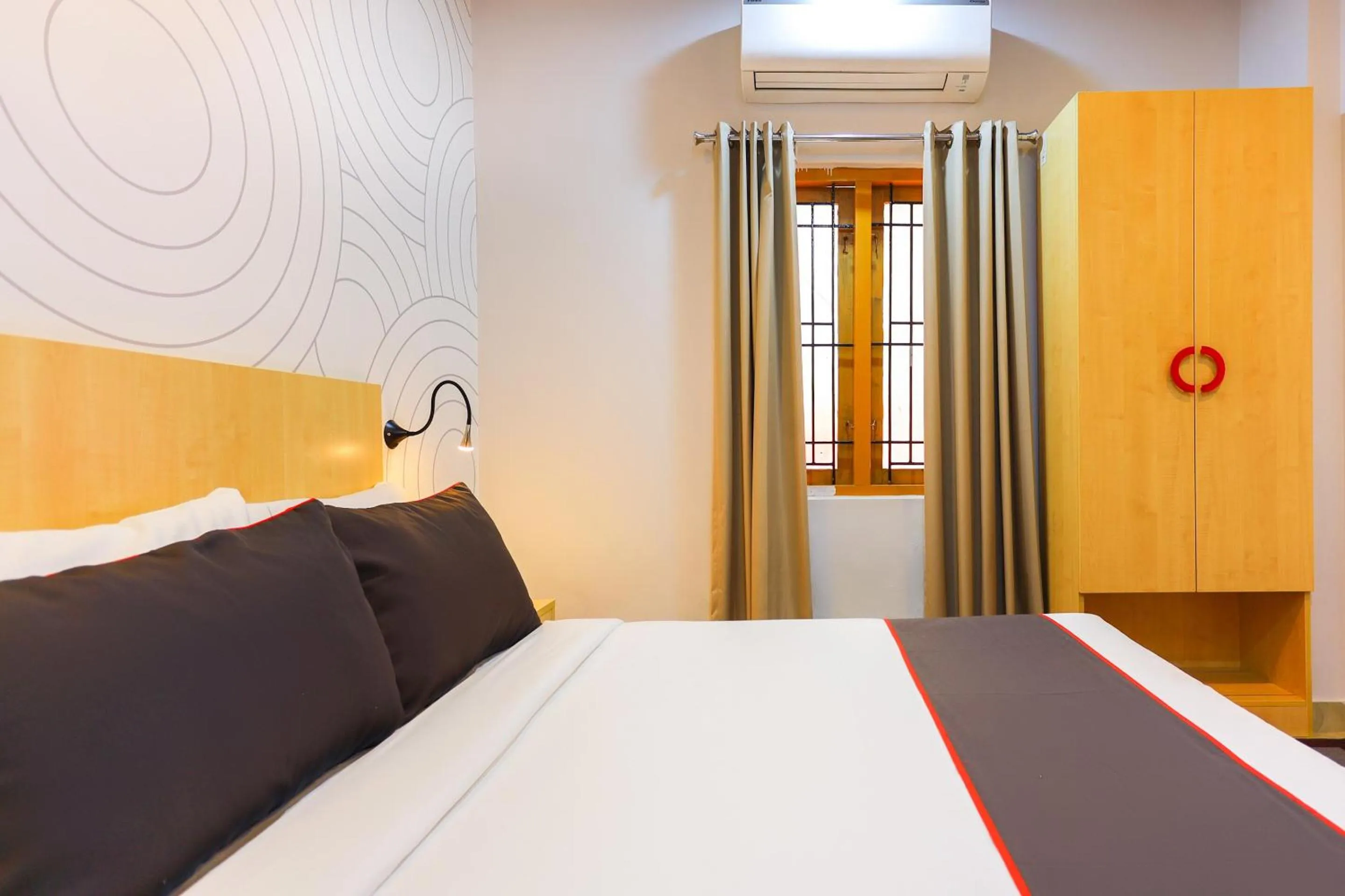 Bedroom, Bed in Super Collection O Marhaba Govindapuram