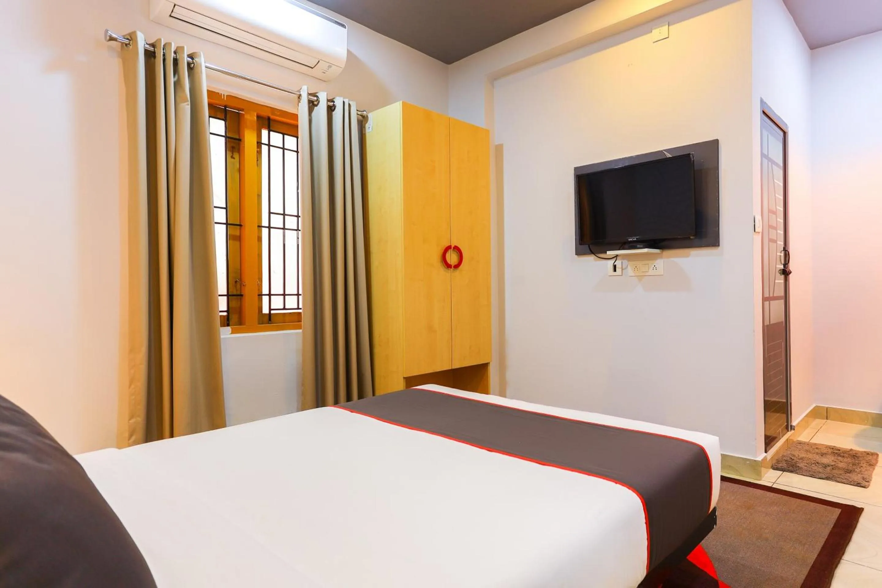 Bedroom, Bed in Super Collection O Marhaba Govindapuram