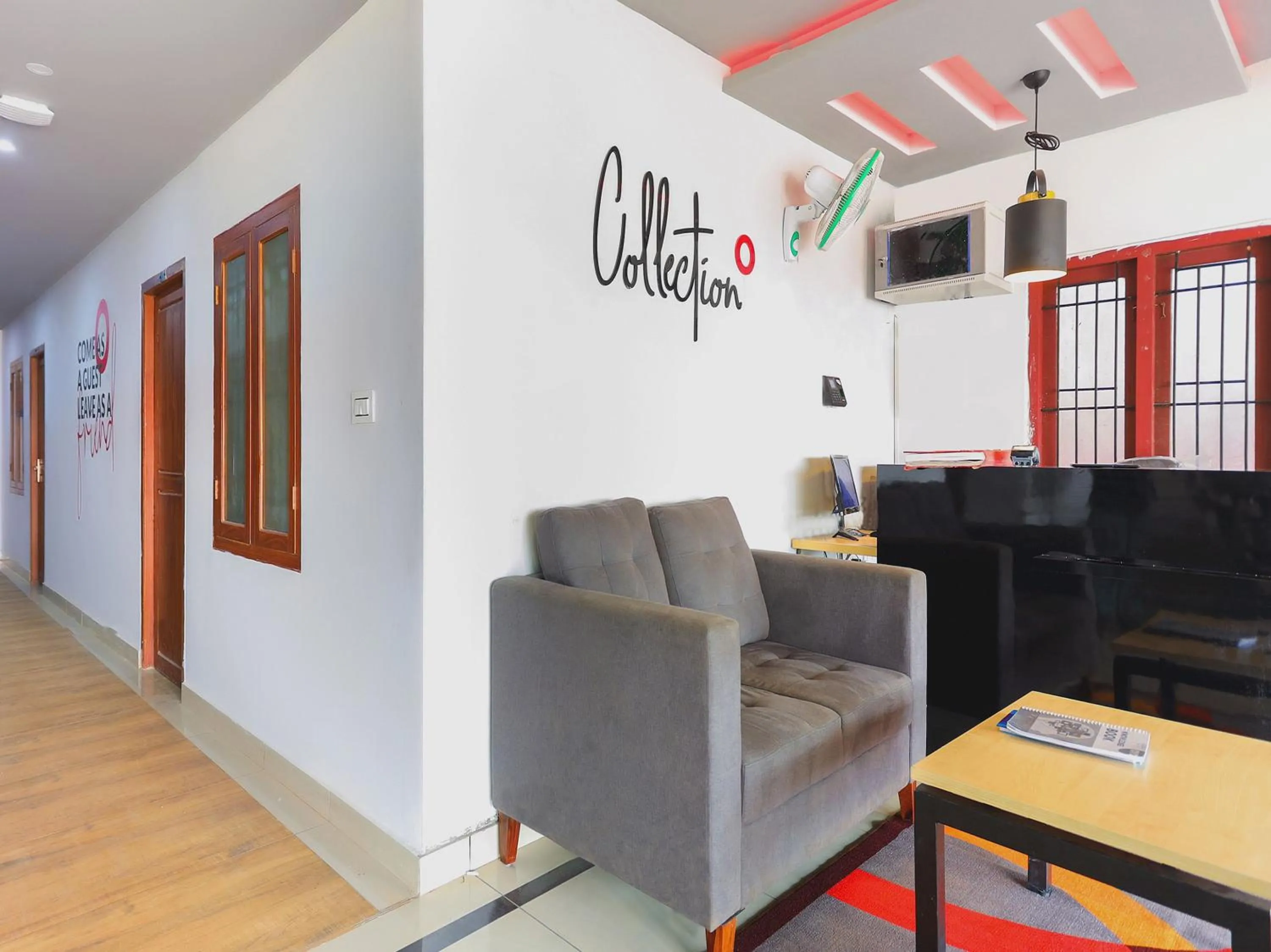 Lobby or reception in Super Collection O Marhaba Govindapuram