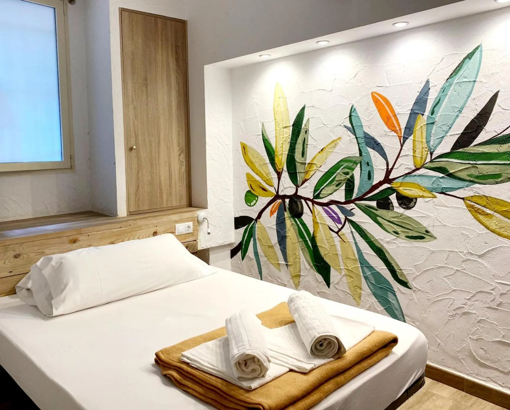 Bed in Y Hostel - Albergue Juvenil