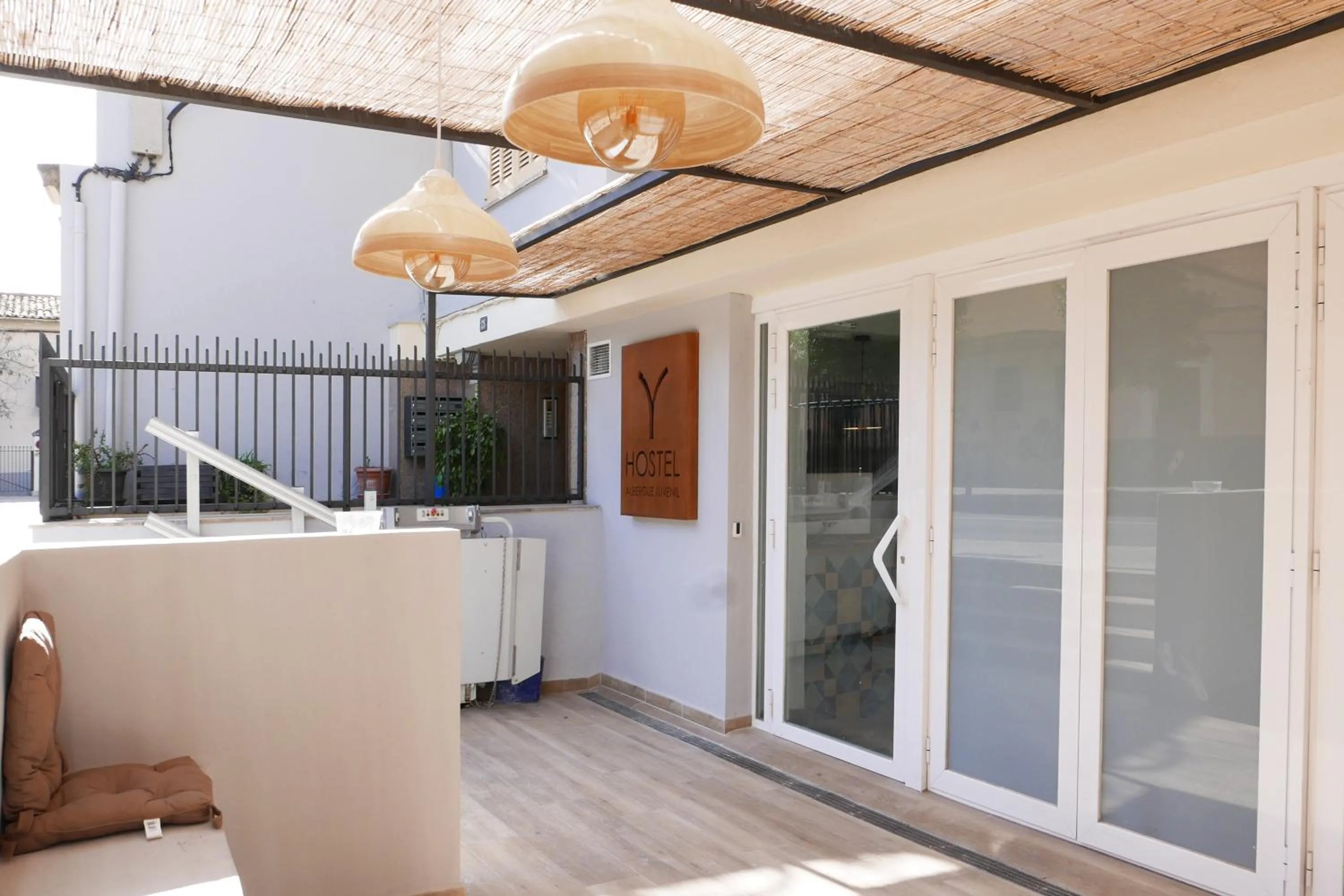 Property building in Y Hostel - Albergue Juvenil