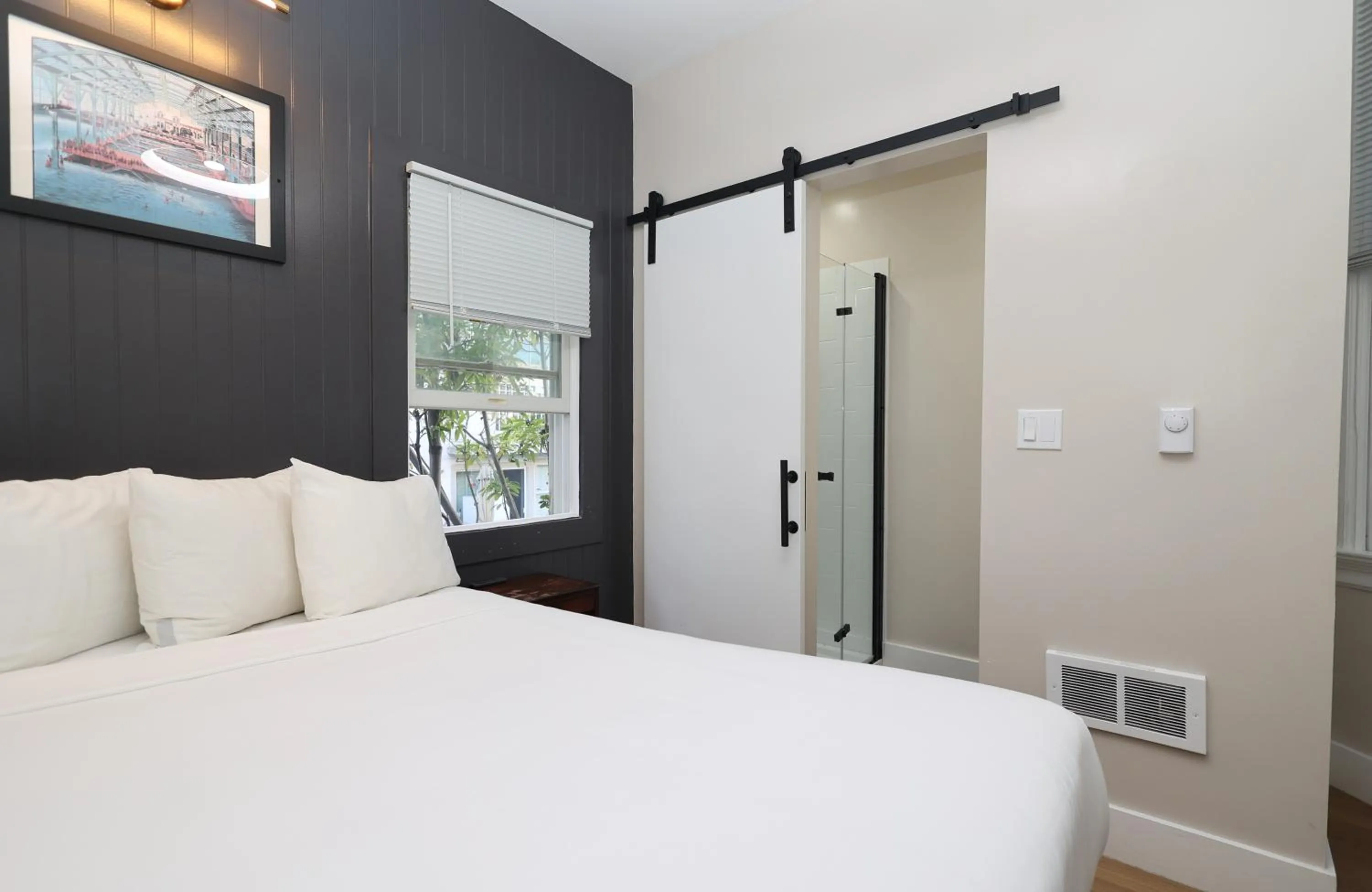 Bed in San Remo Hotel