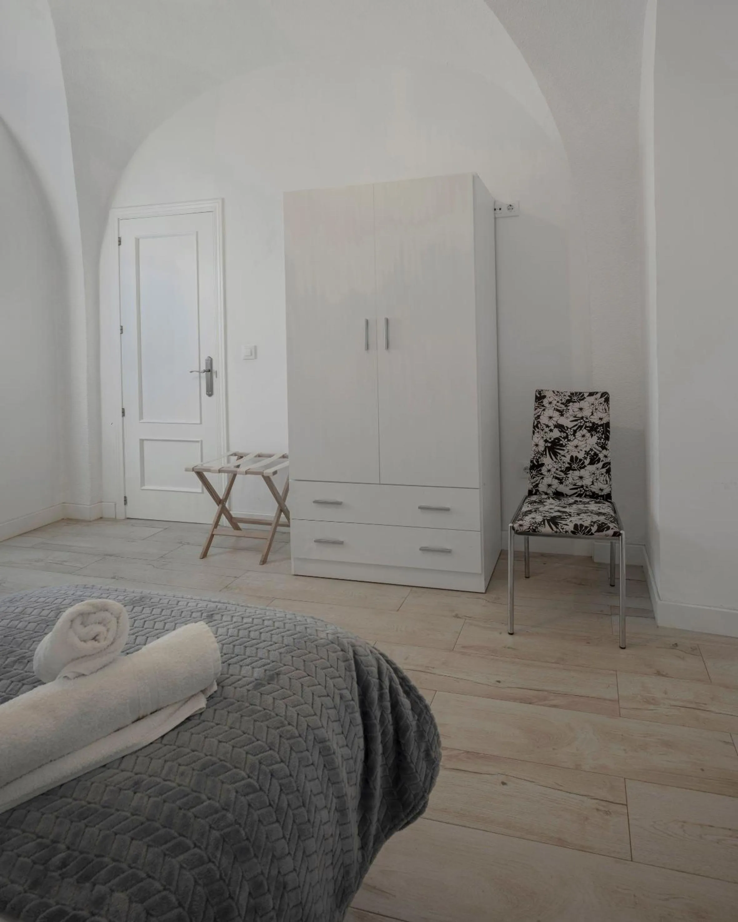 Photo of the whole room, Bed in Apartamentos Gladiador