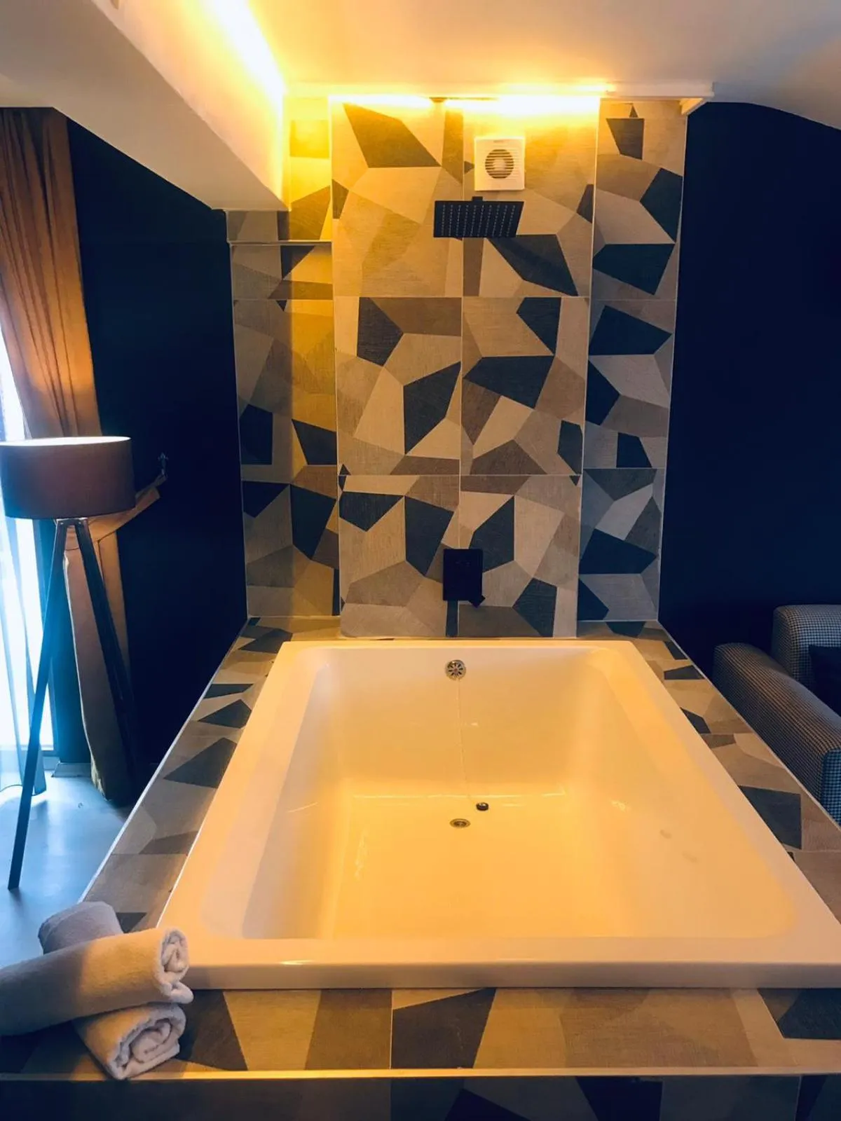 Bathroom in OTTO LOFT Premium Apartments