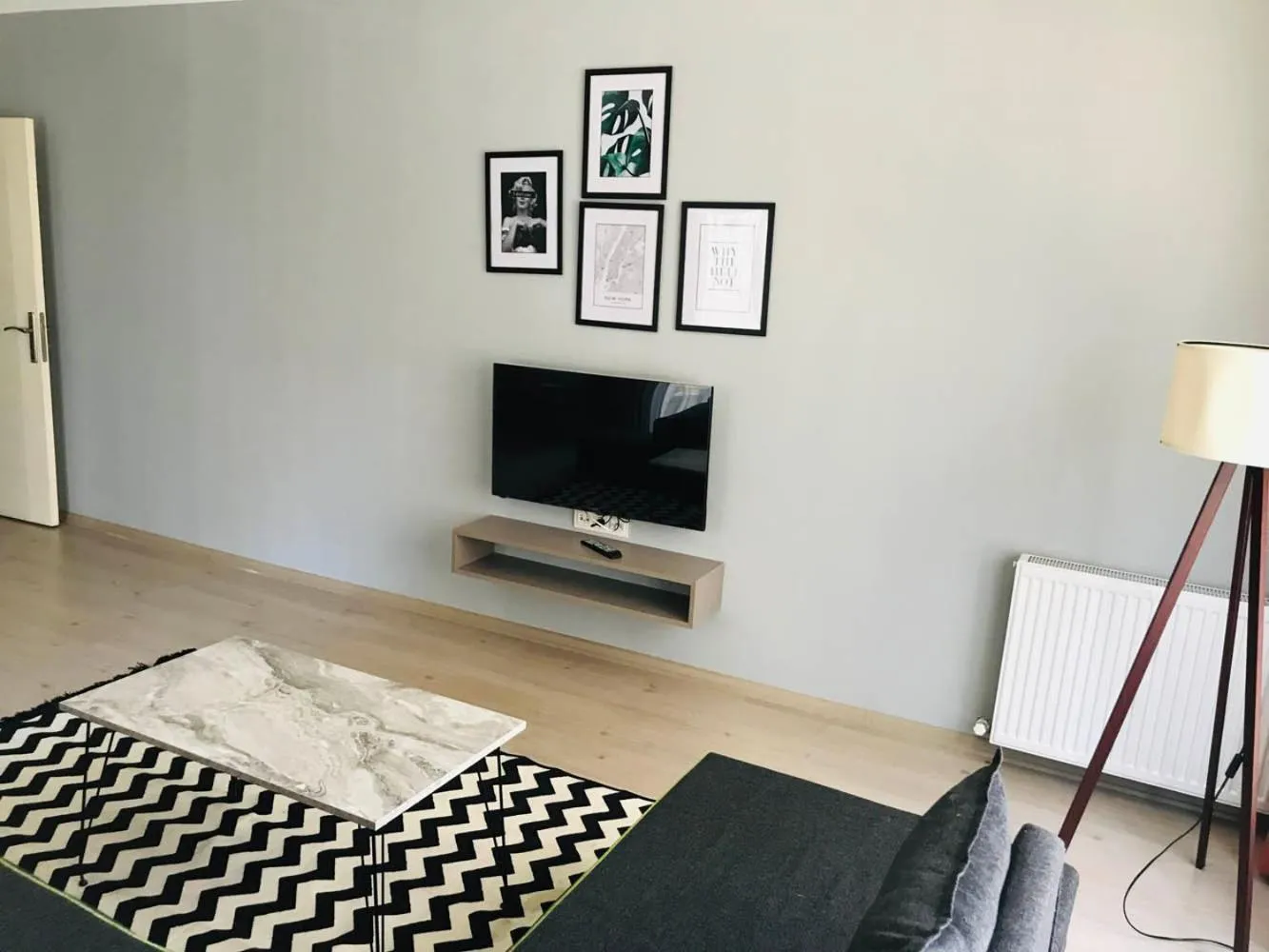 TV/Entertainment Center in OTTO LOFT Premium Apartments