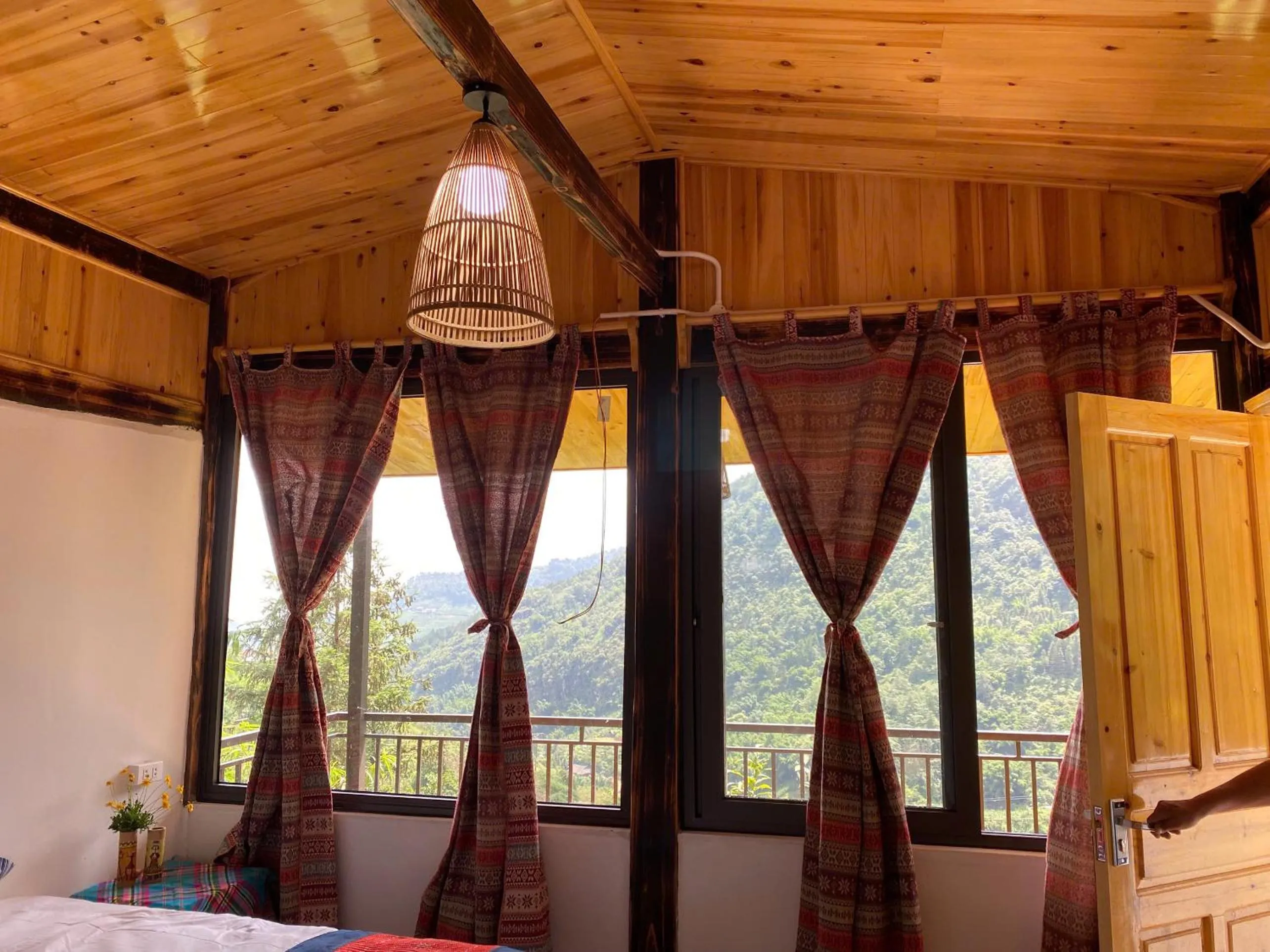 Balcony/Terrace, Bed in The Link farmstay