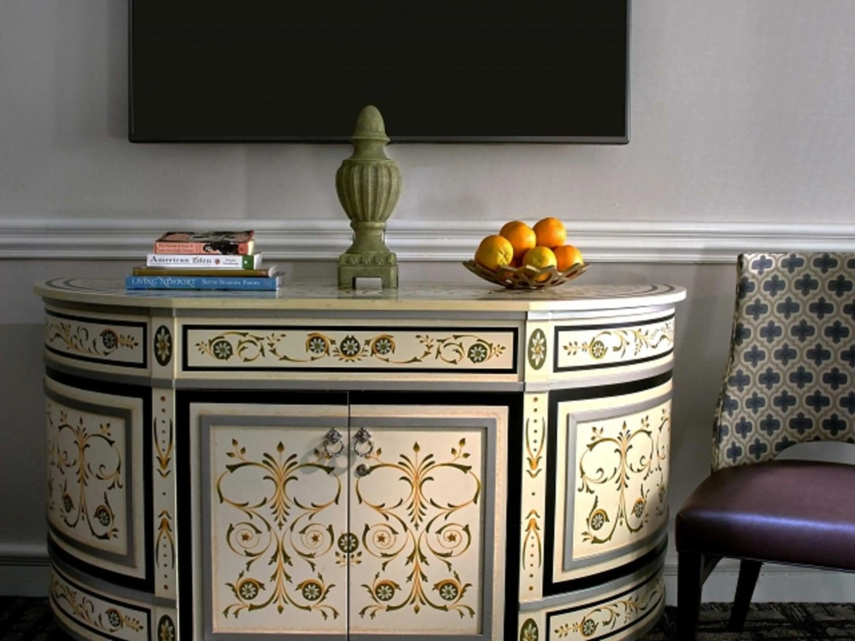 furniture in Hotel Viking