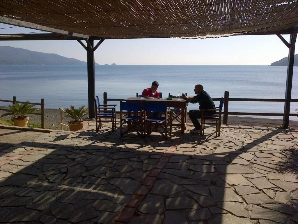 Restaurant/places to eat in Casa Del Golfo