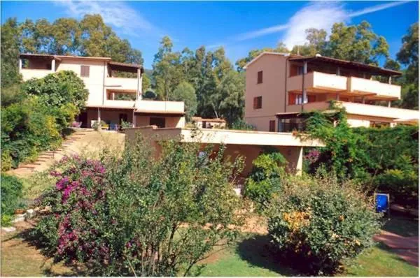 Facade/entrance in Casa Del Golfo