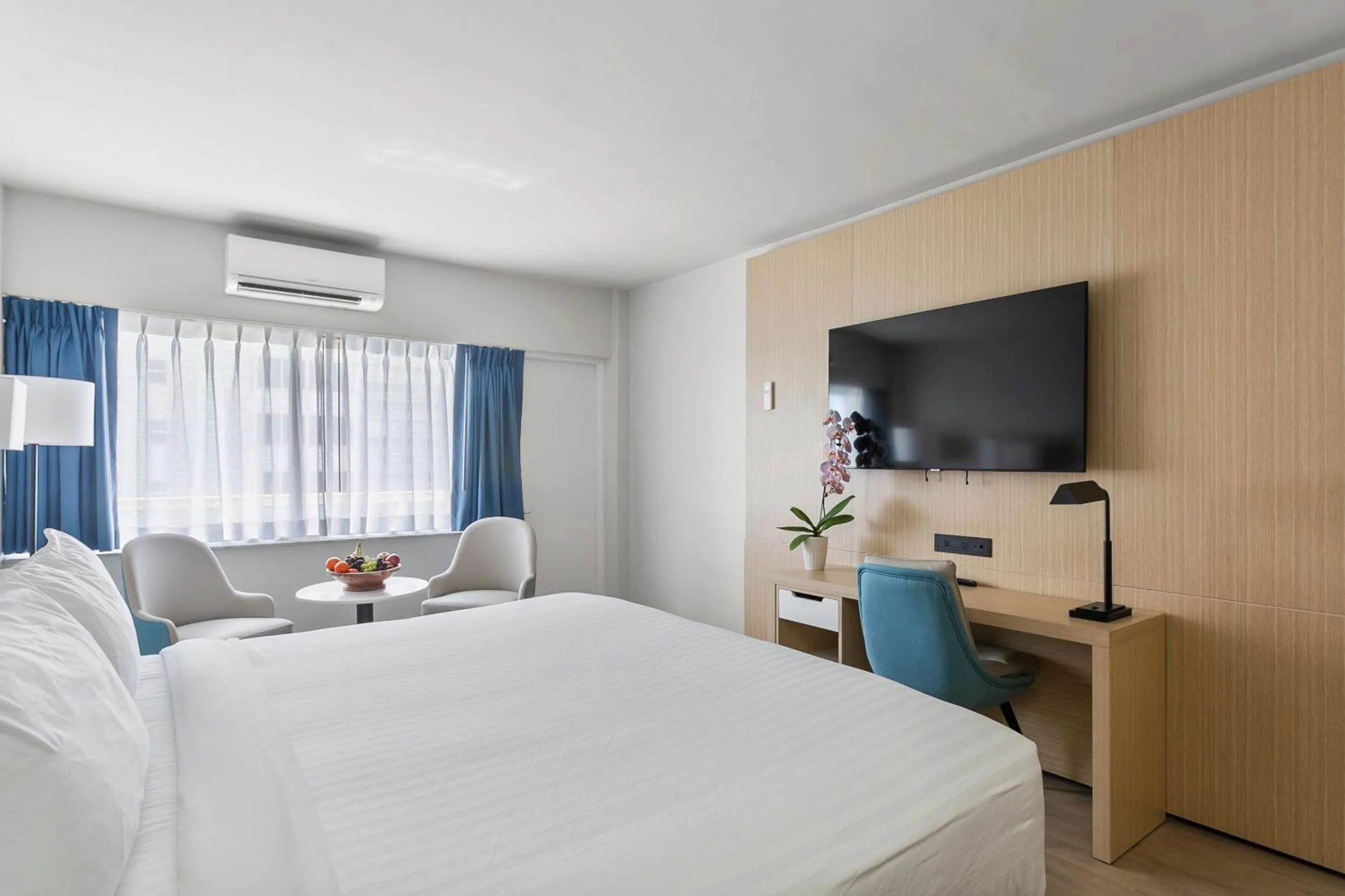 Bedroom, Bed in Ocean Sky Hotel & Resort