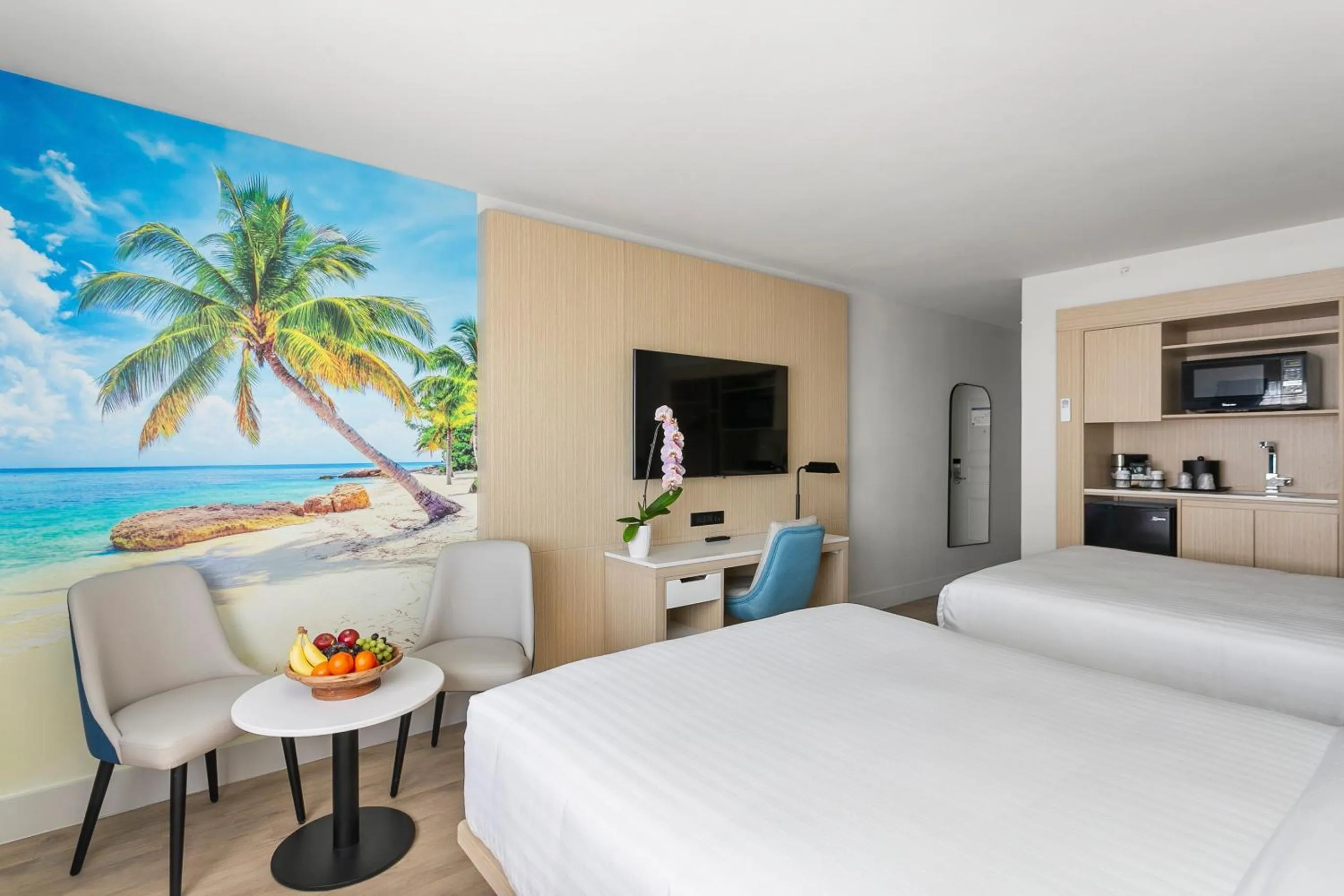 Bedroom, Bed in Ocean Sky Hotel & Resort