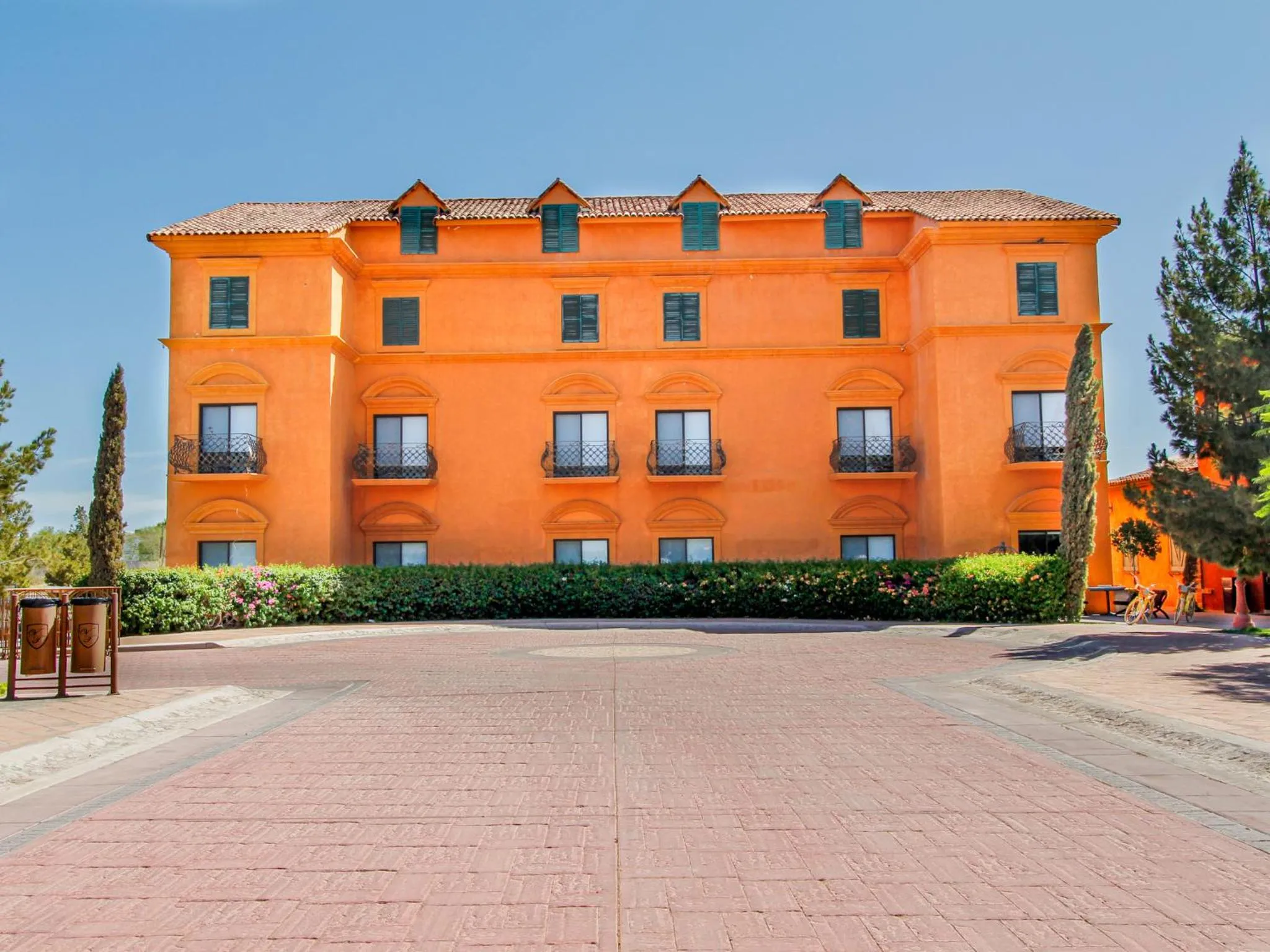 Property building in Hotel Boutique Villa Toscana