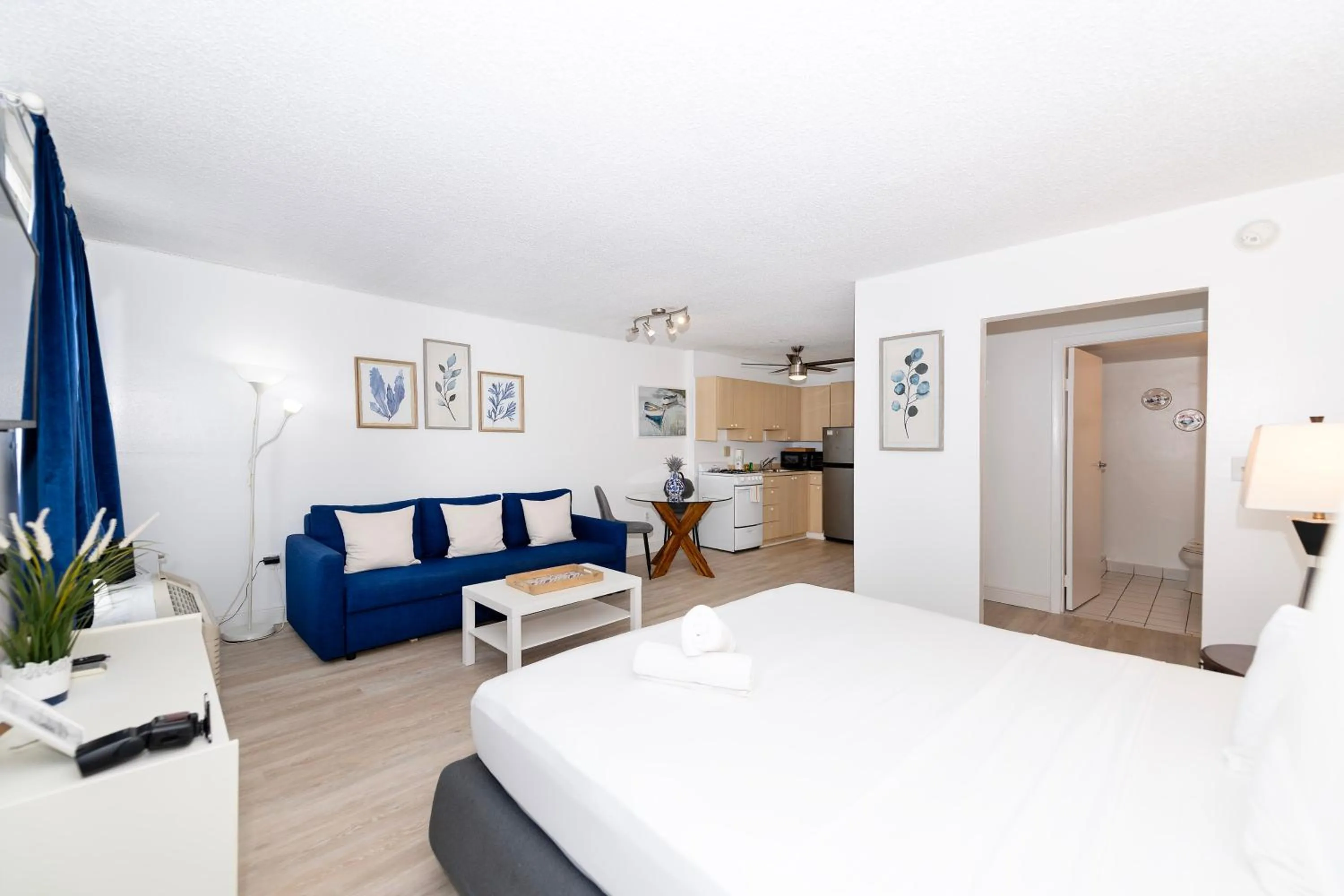 Kitchen or kitchenette, Bed in Sobe Apartments