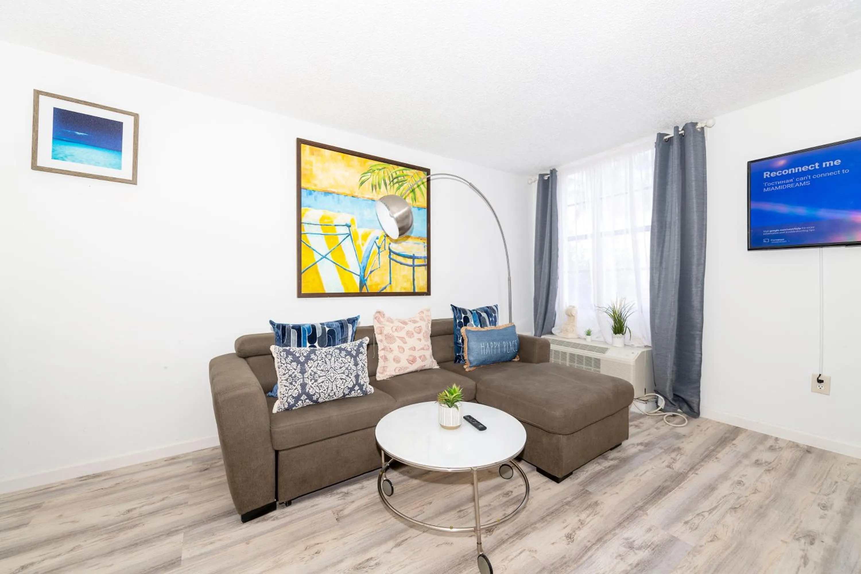 Seating area in Sobe Apartments