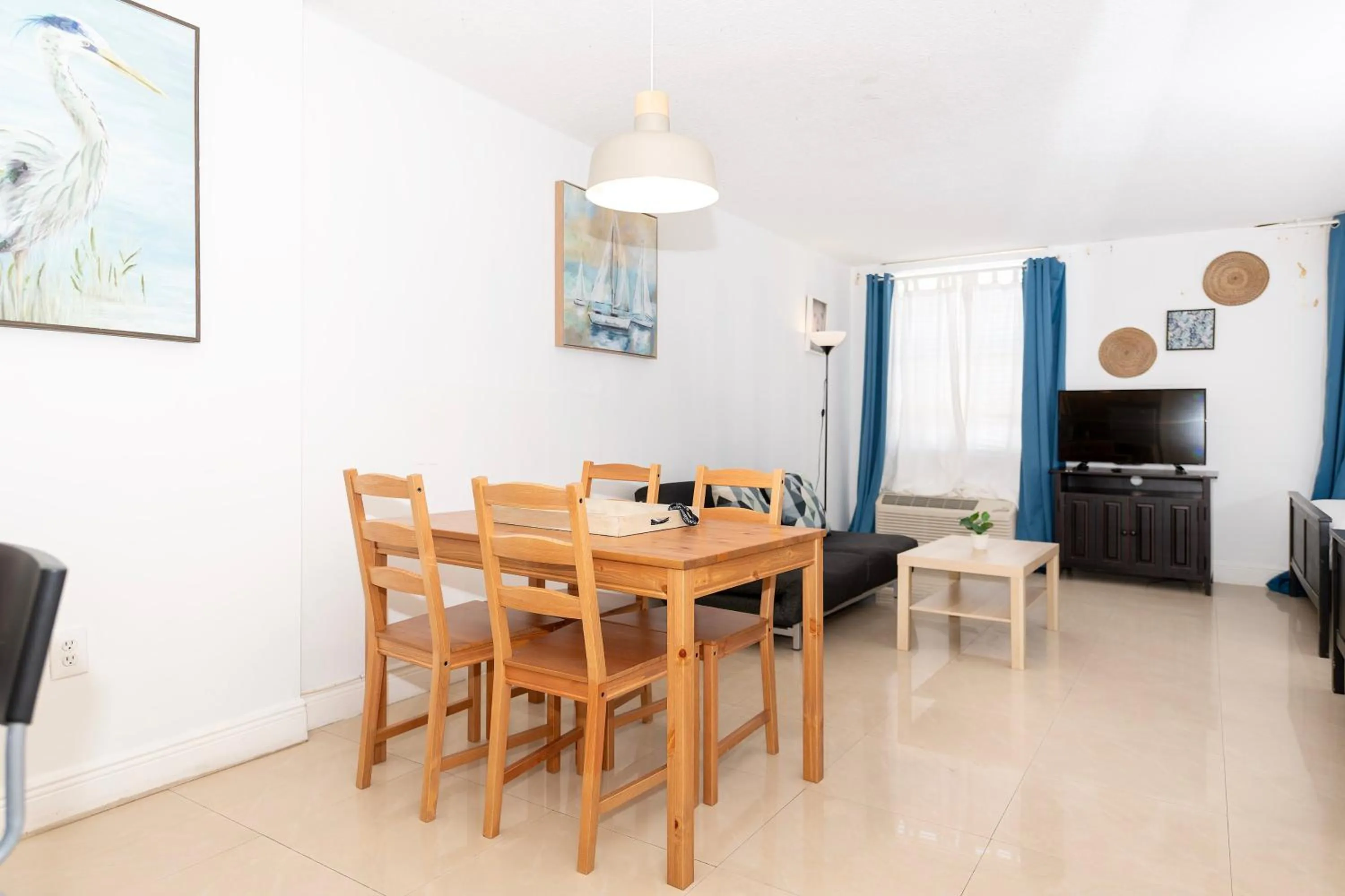 Dining area in Sobe Apartments