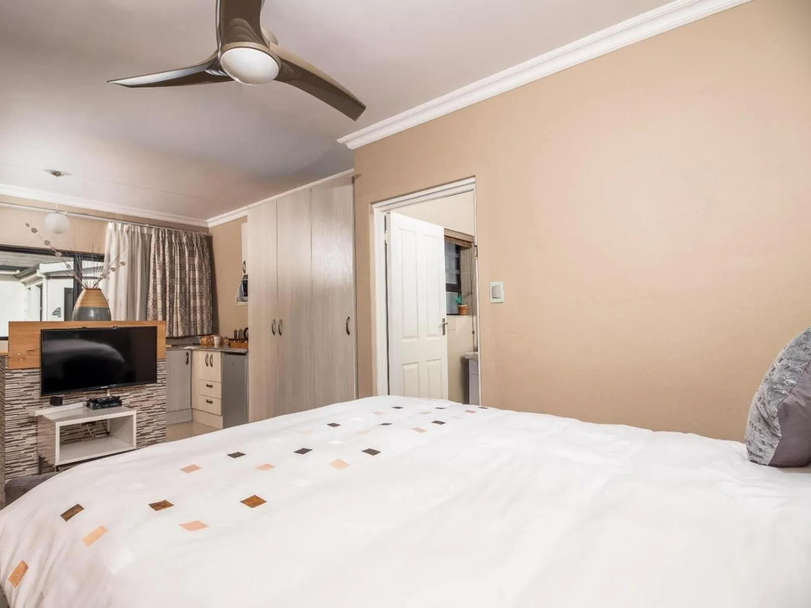 Bed in Cashmere Suites