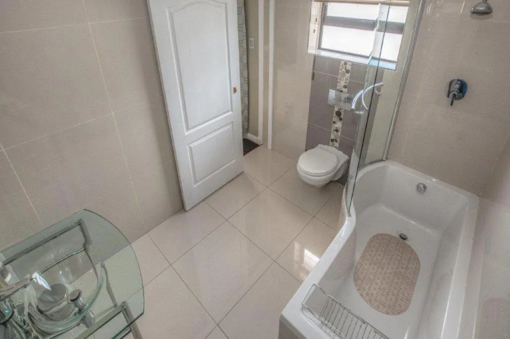 Bathroom in Cashmere Suites