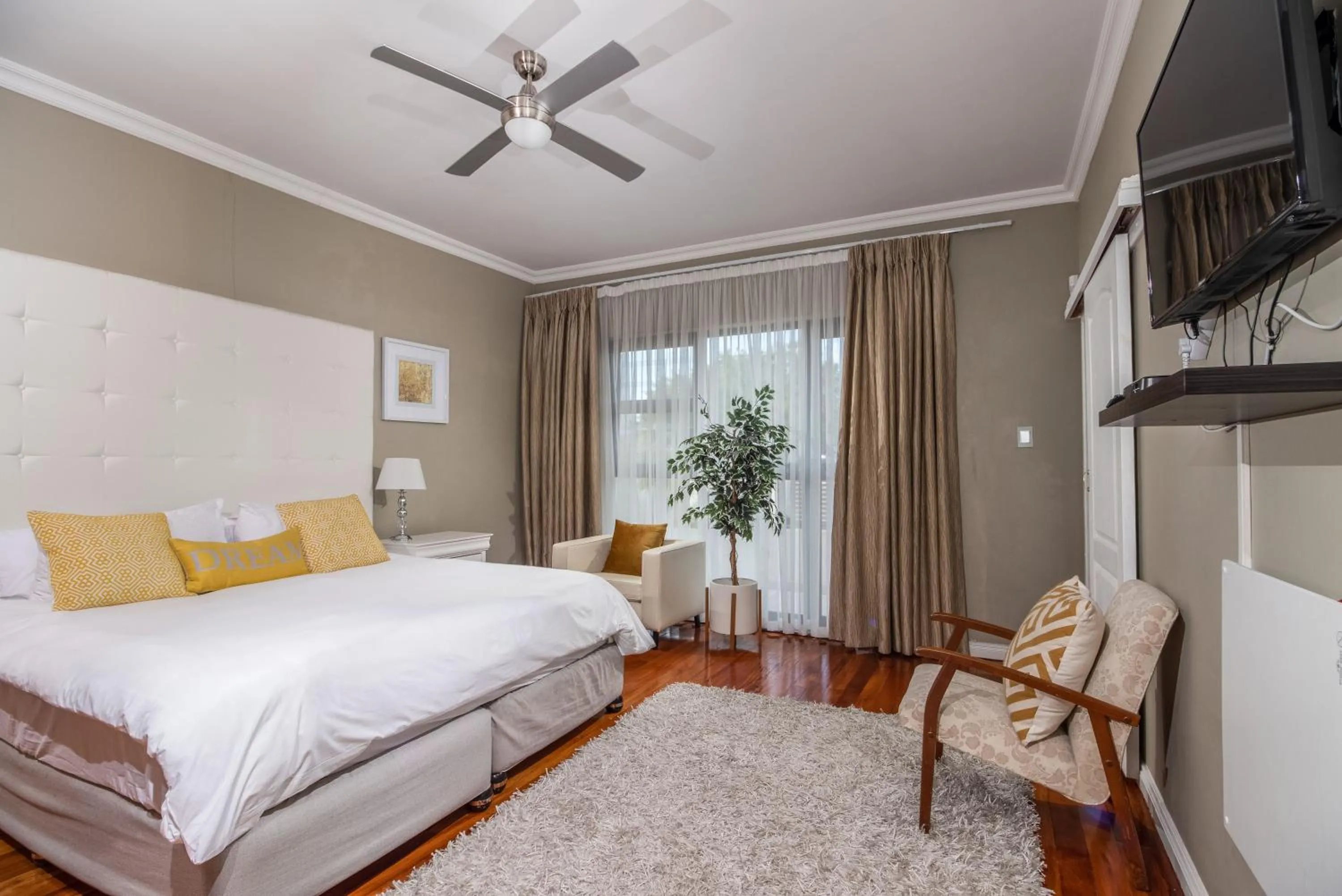 Bed in Cashmere Suites