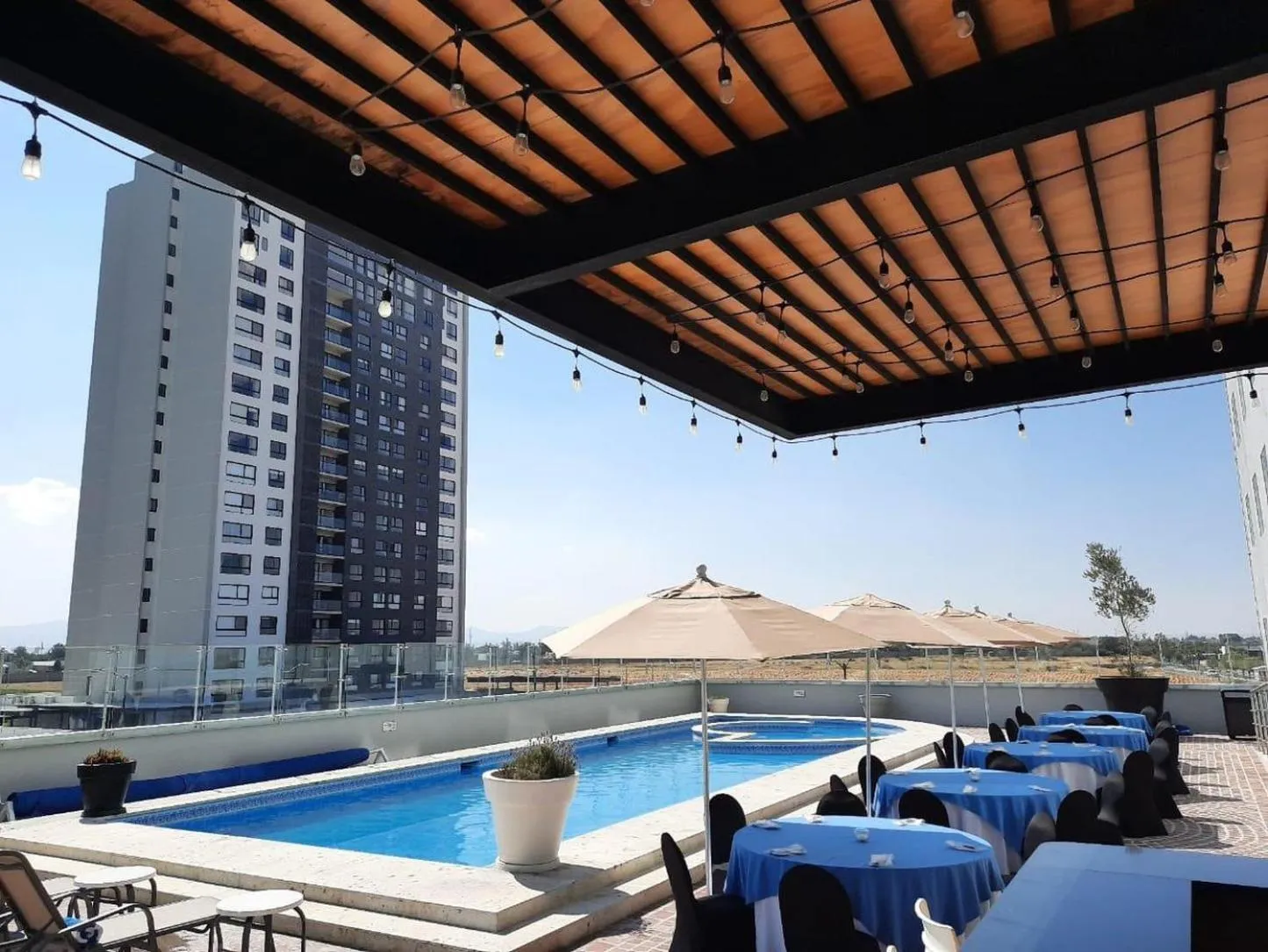 Balcony/Terrace in Fiesta Inn Celaya Galerias