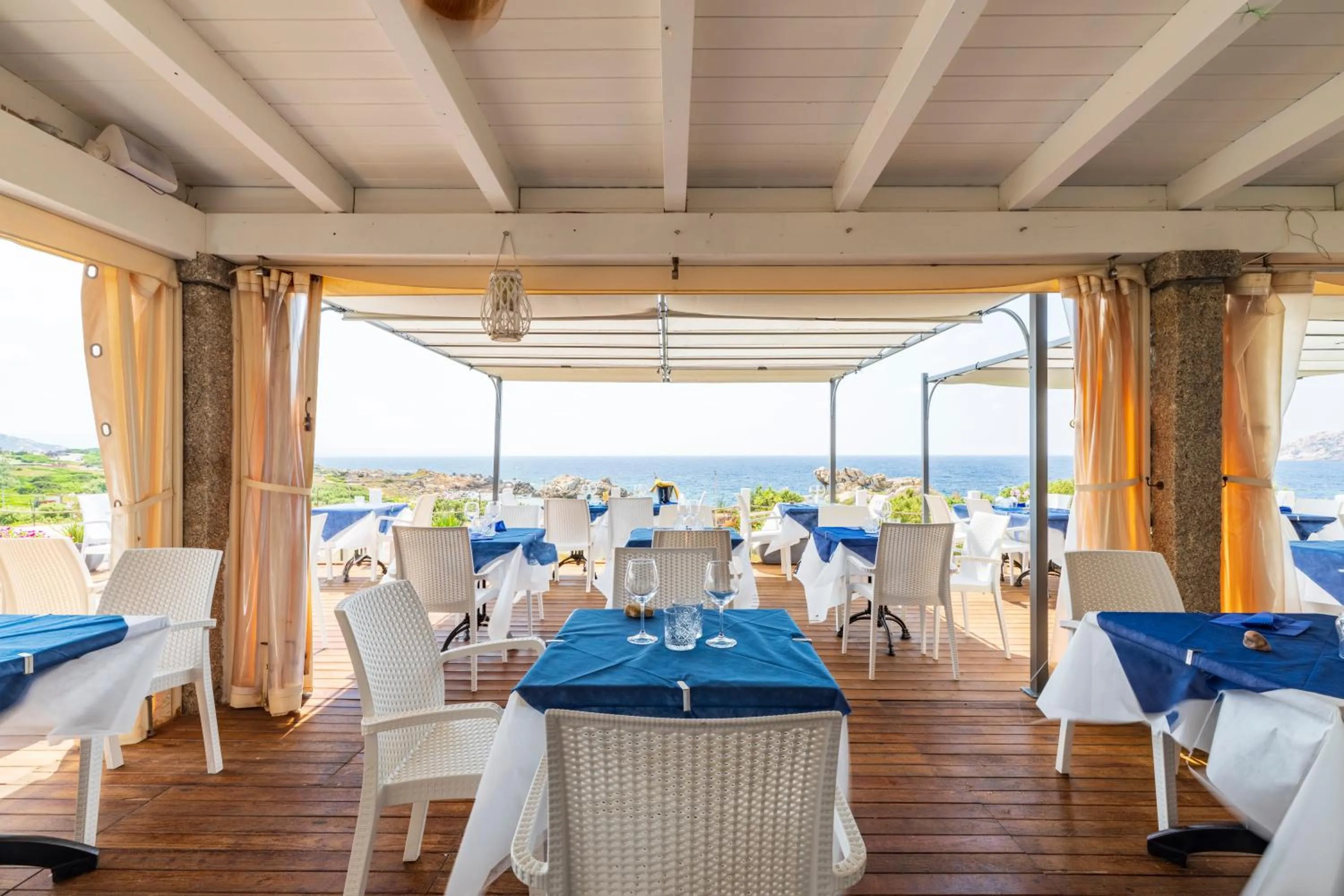 Restaurant/places to eat in Residence Baia Santa Reparata