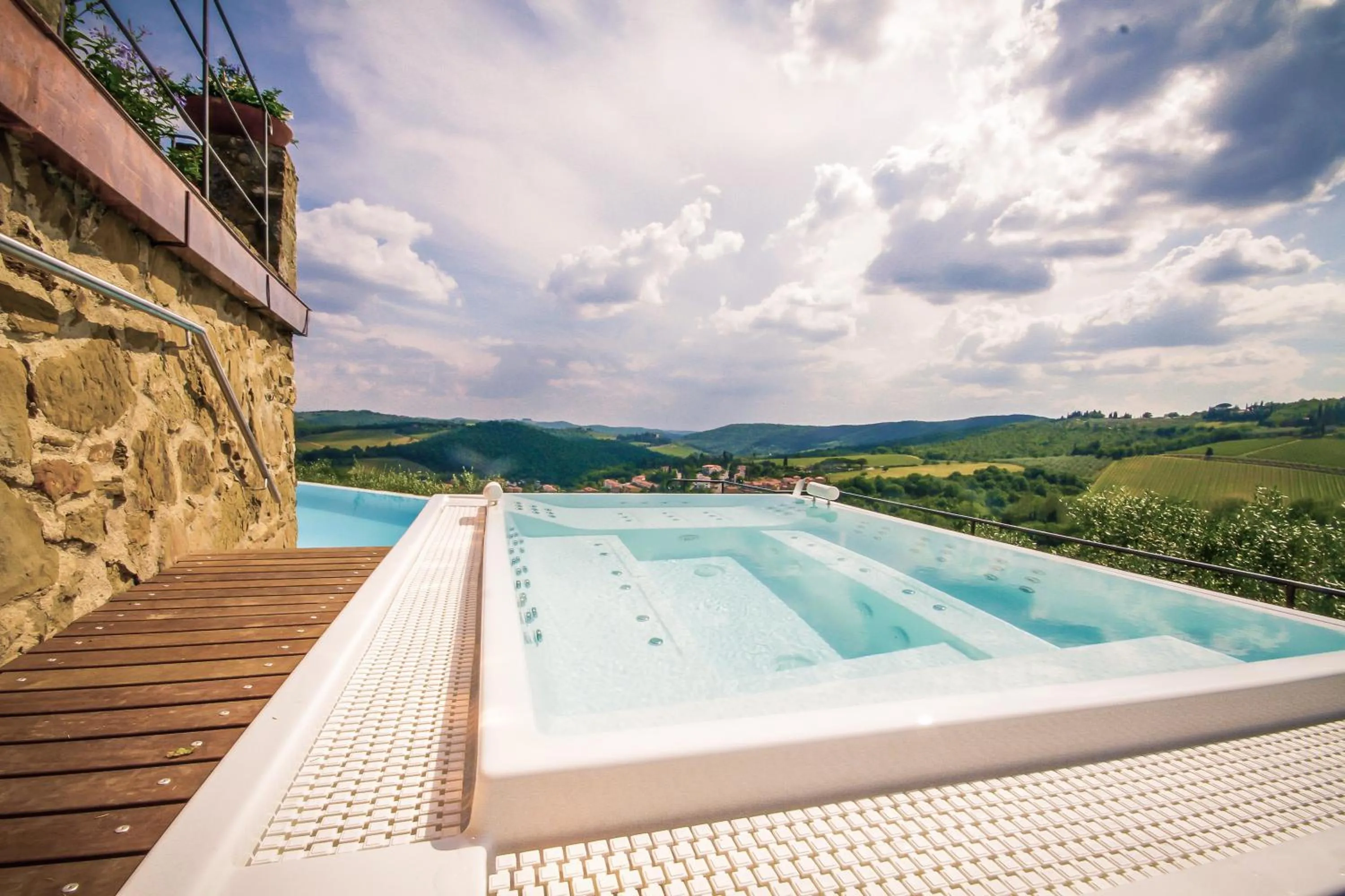 Hot Tub in Capannelle Wine Resort