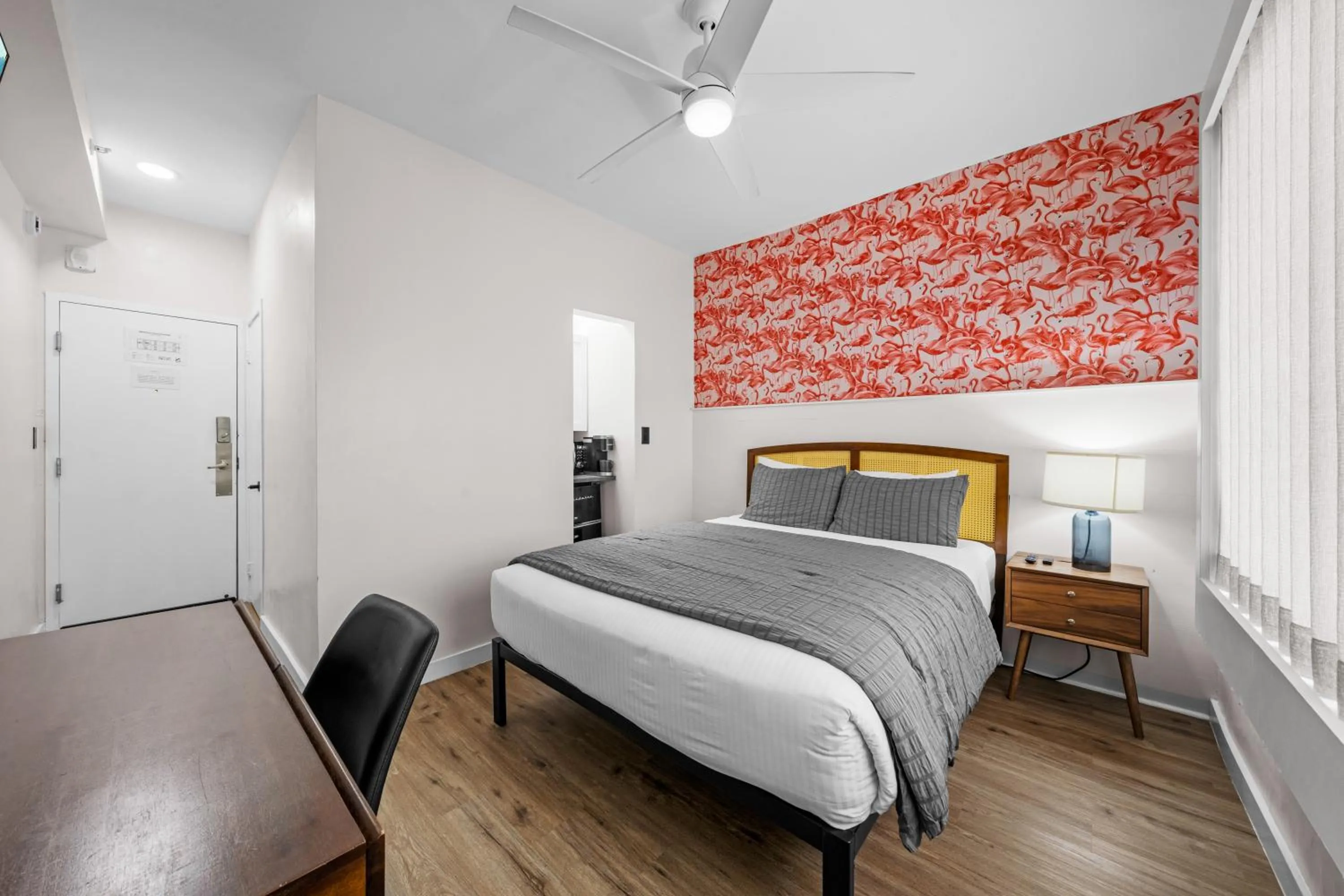 Bed in Greenview Hotel By Lowkl