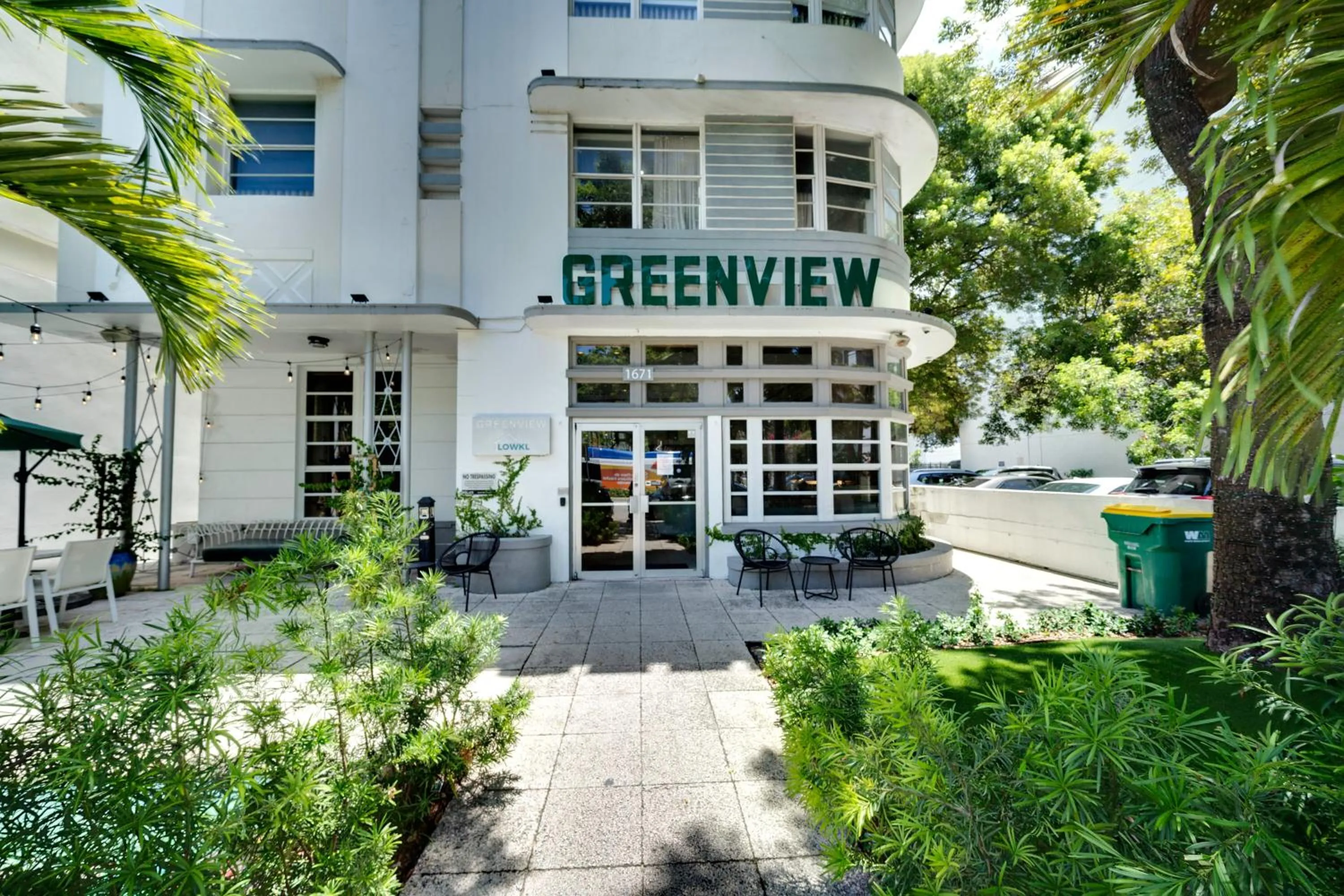 Property building in Greenview Hotel By Lowkl