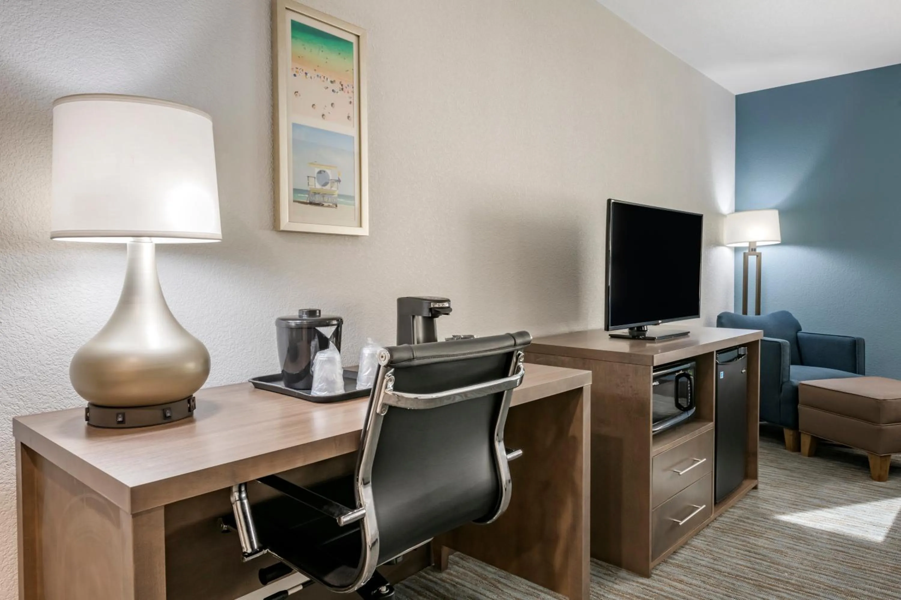 TV and multimedia in Comfort Inn & Suites Downtown Brickell-Port of Miami