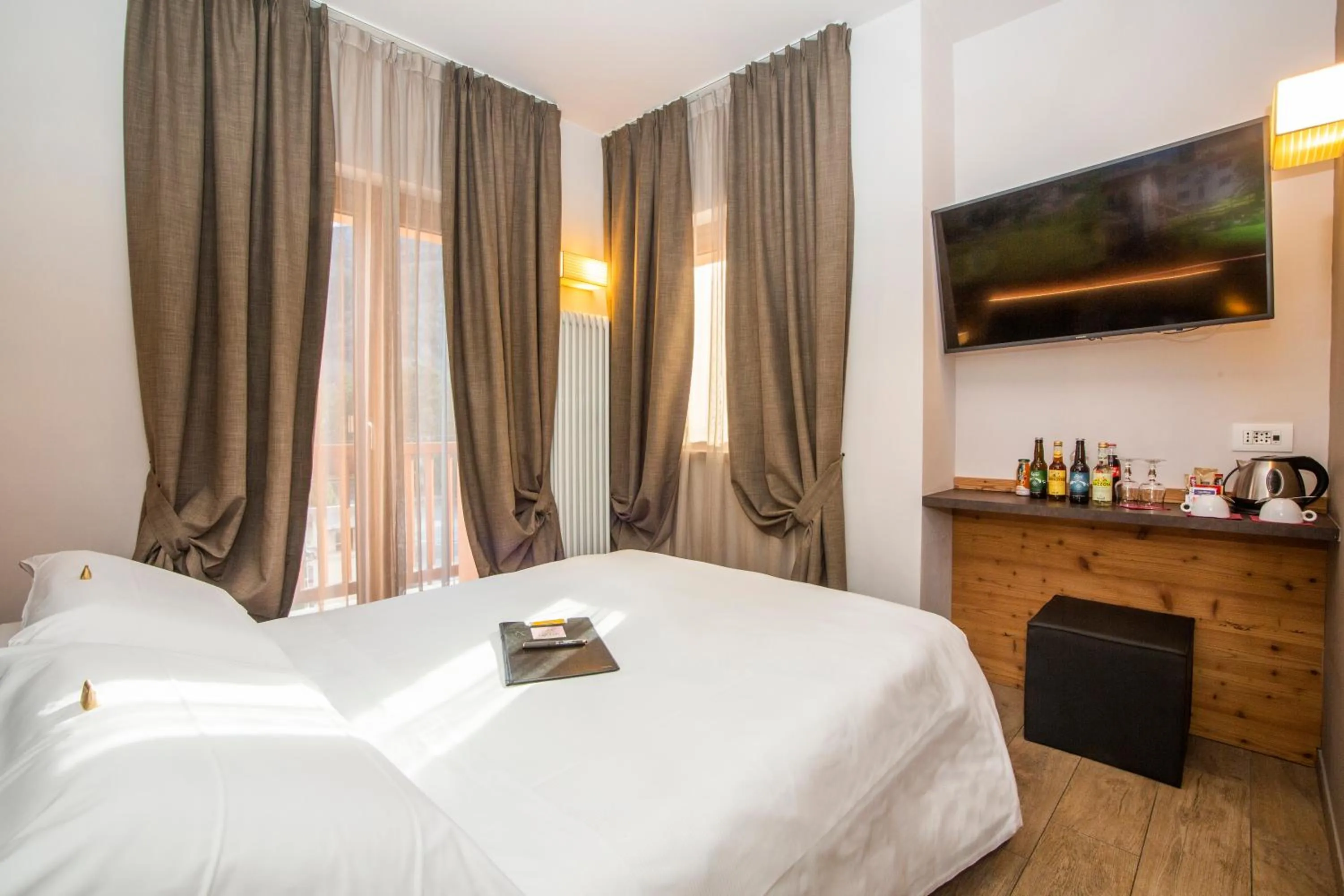 Bed in Dada Mountain Hotel