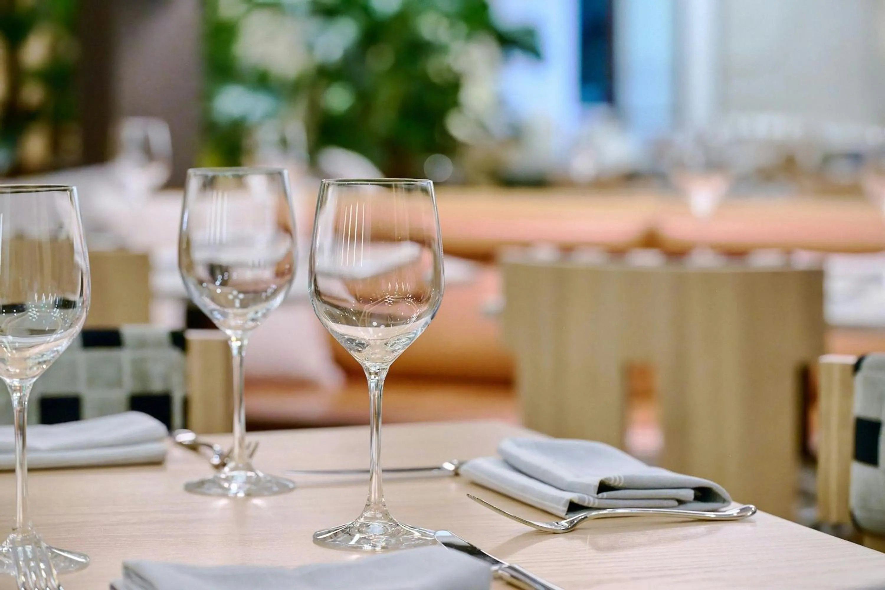 Restaurant/places to eat in Le Meridien San Francisco