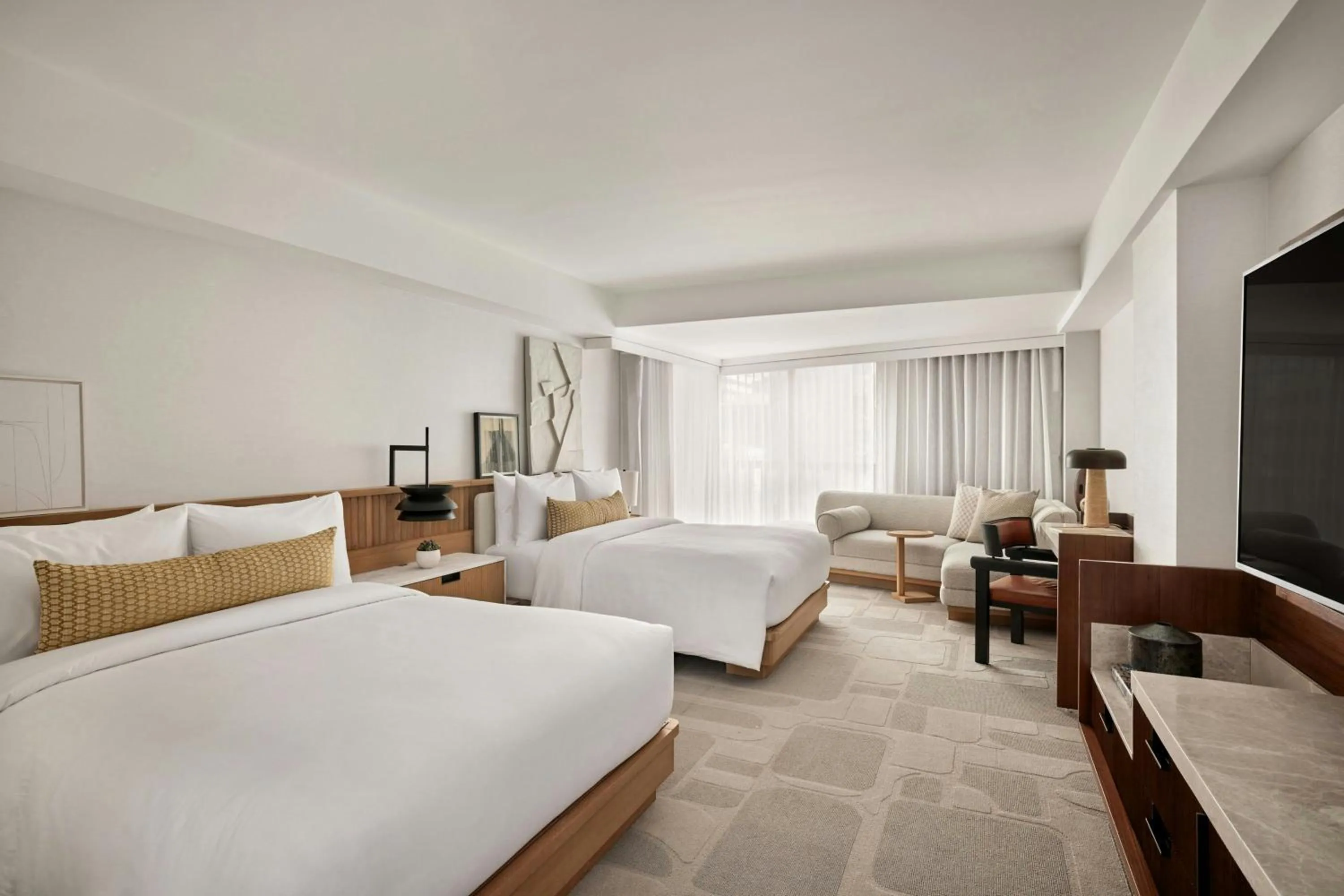 Photo of the whole room, Bed in Le Meridien San Francisco