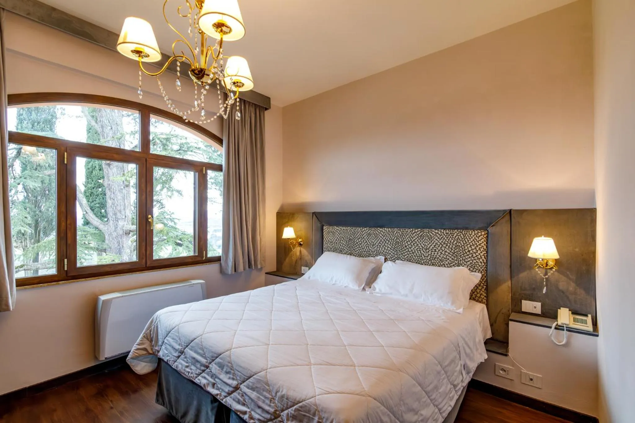 Bed in Villa Lecchi Hotel Wellness